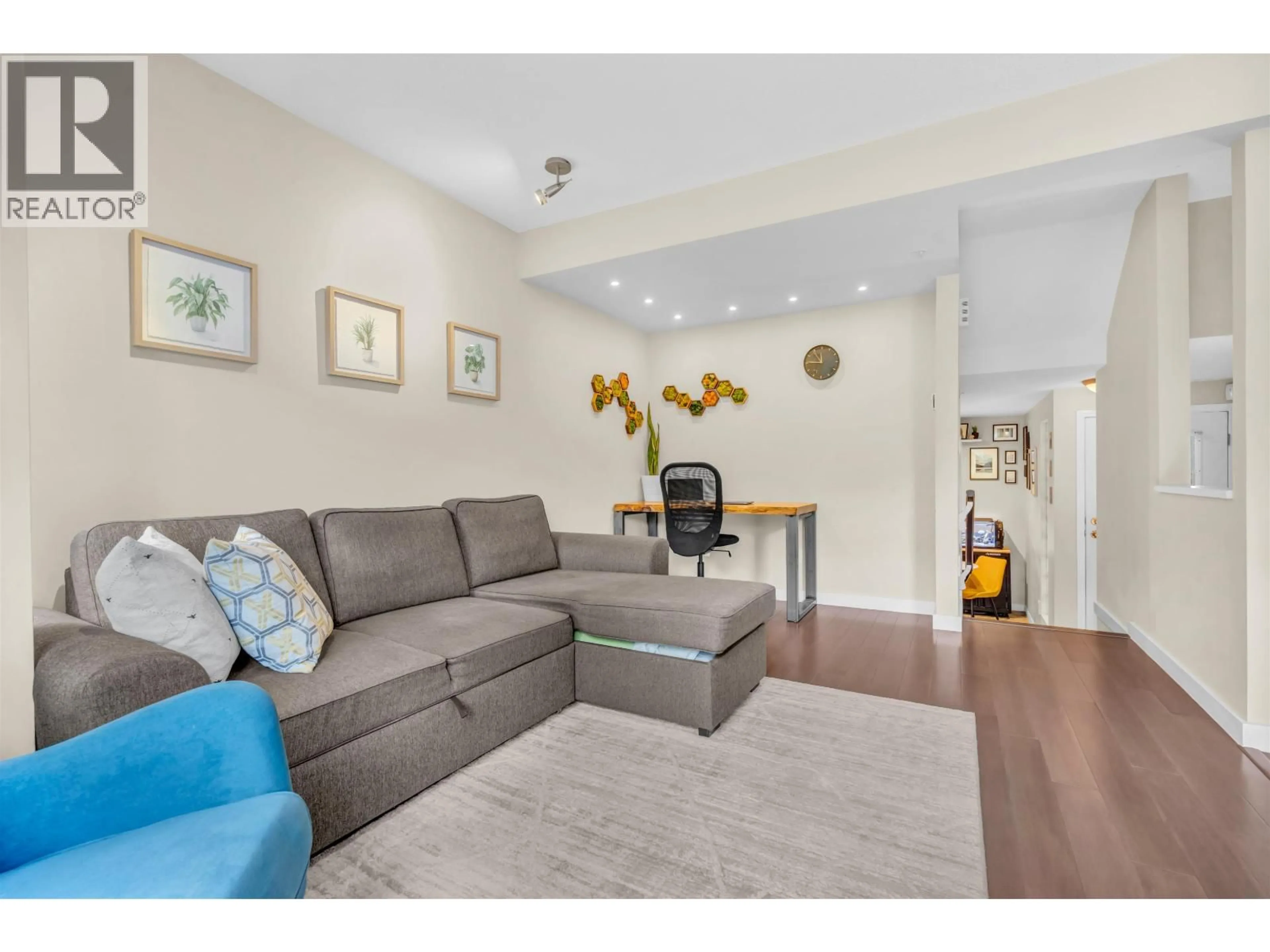 Living room with furniture, wood/laminate floor for 11 - 877 7TH AVENUE, Vancouver British Columbia V5Z1C2