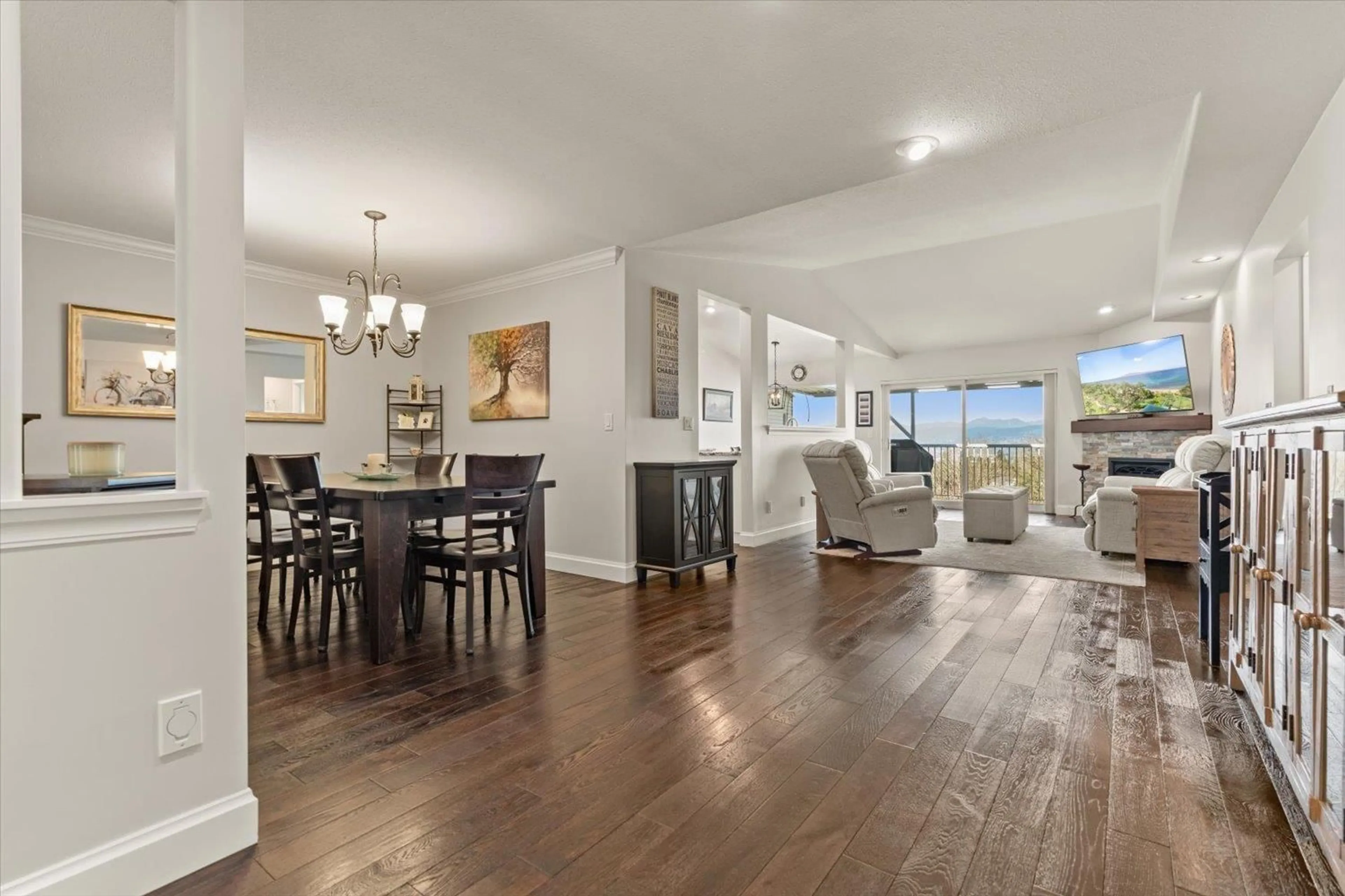 Open concept kitchen, unknown for 12 - 35035 MORGAN WAY, Abbotsford British Columbia V2S5T7