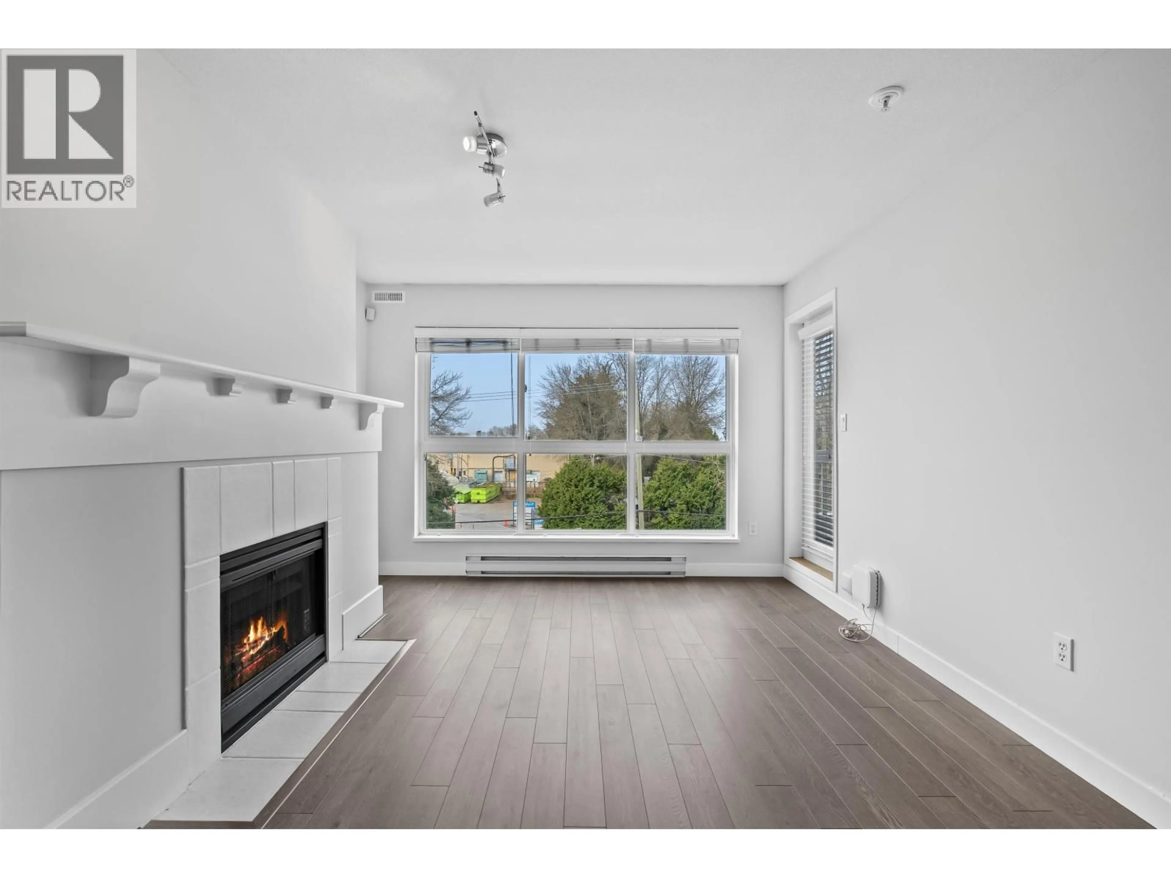 A pic of a room for 304 - 5500 LYNAS LANE, Richmond British Columbia V7C5R5