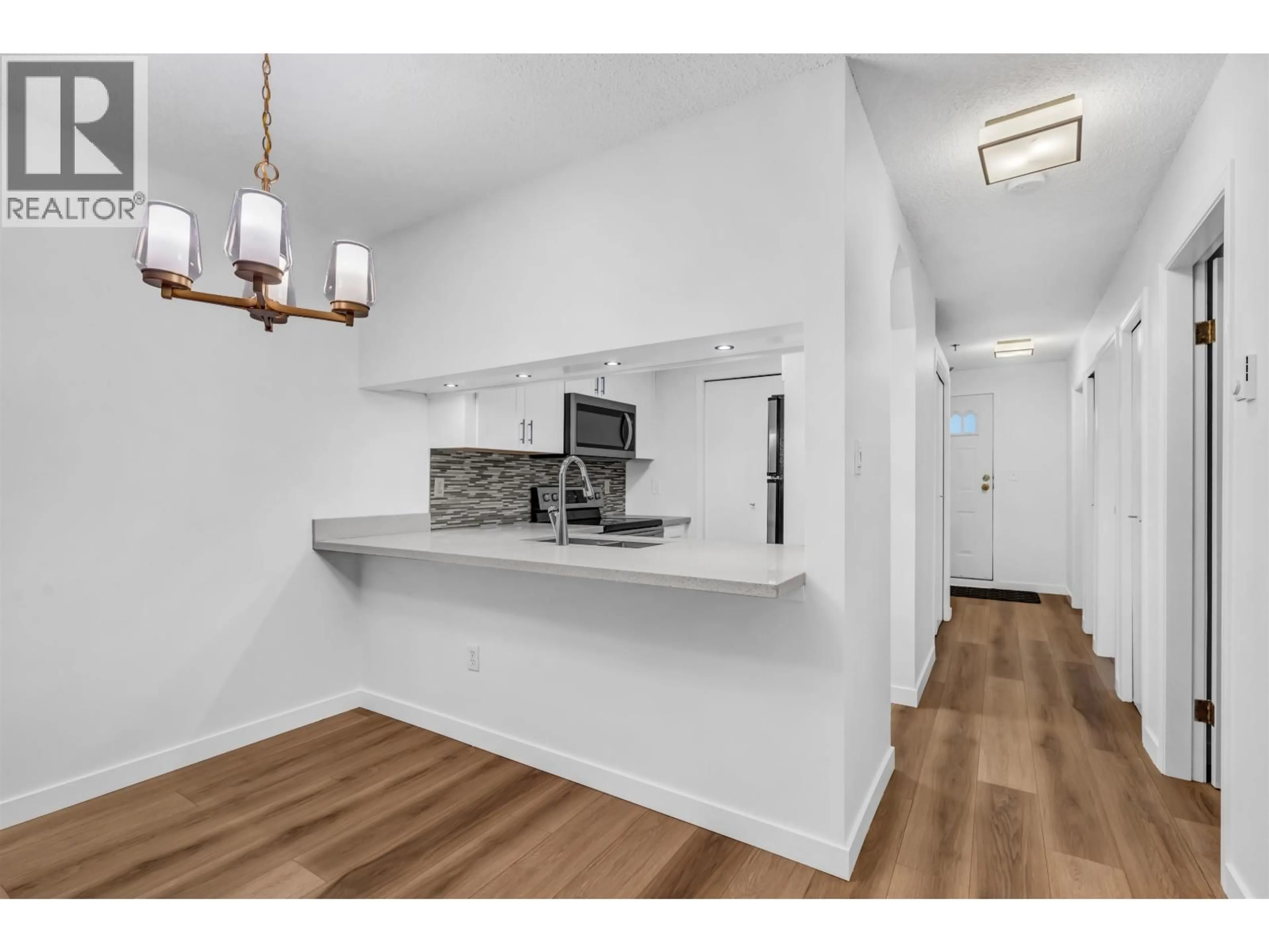 Unknown for 101 - 735 15 AVENUE, Vancouver British Columbia V5Z1R6