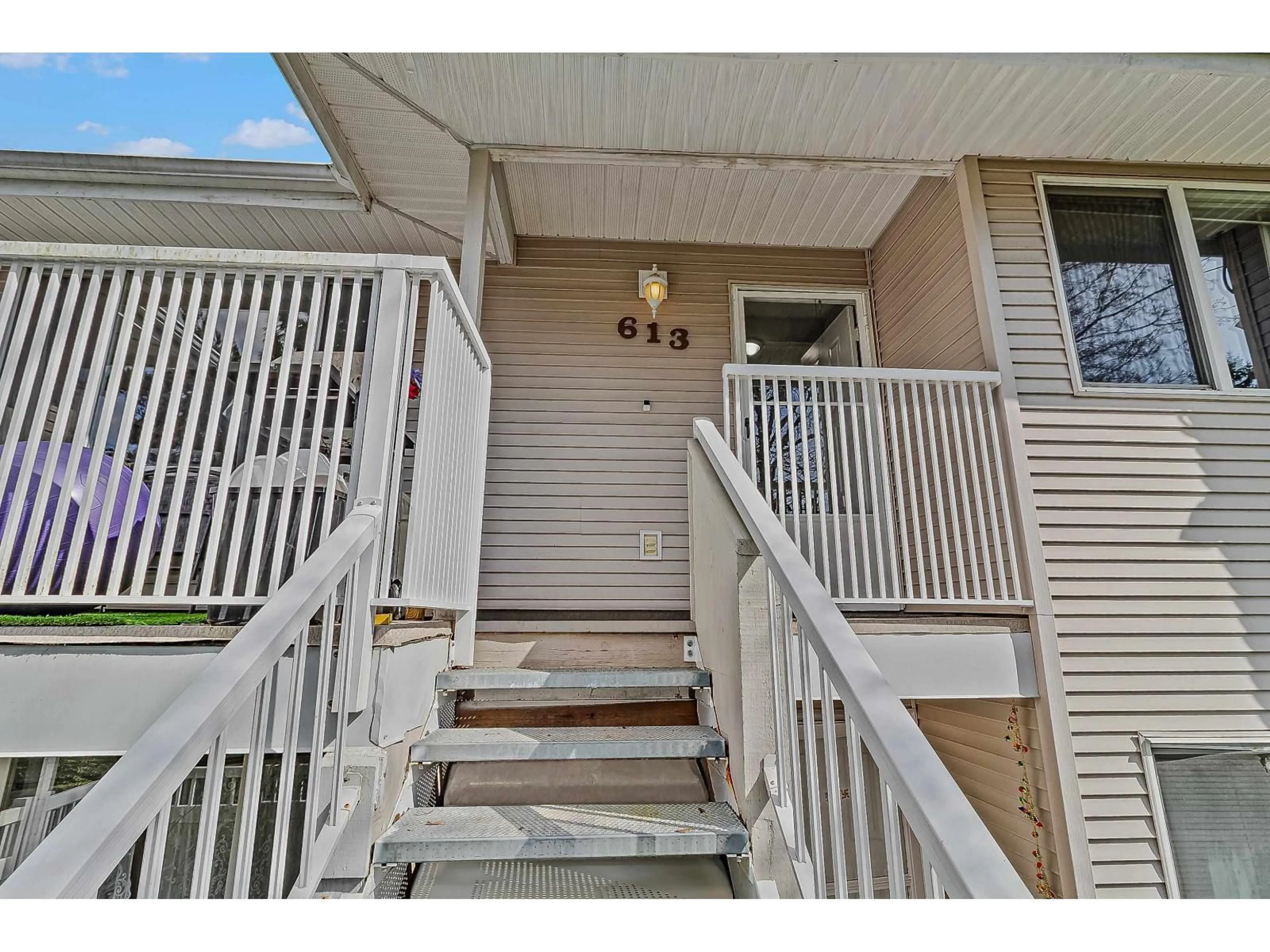 Unknown for 613 - 13923 72 AVENUE, Surrey British Columbia V3W2P6