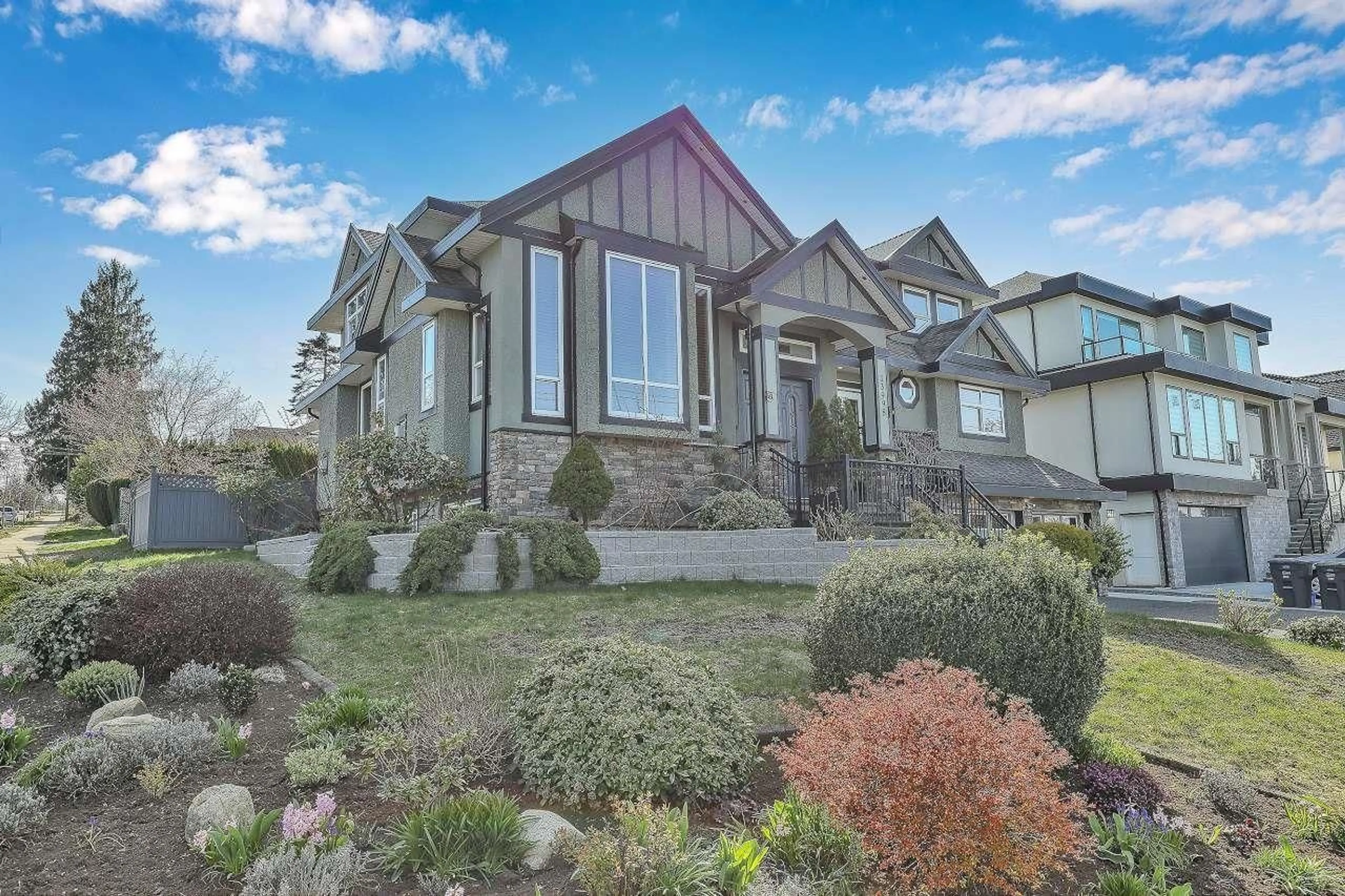 Unknown for 13998 115 AVENUE, Surrey British Columbia V3R2P5