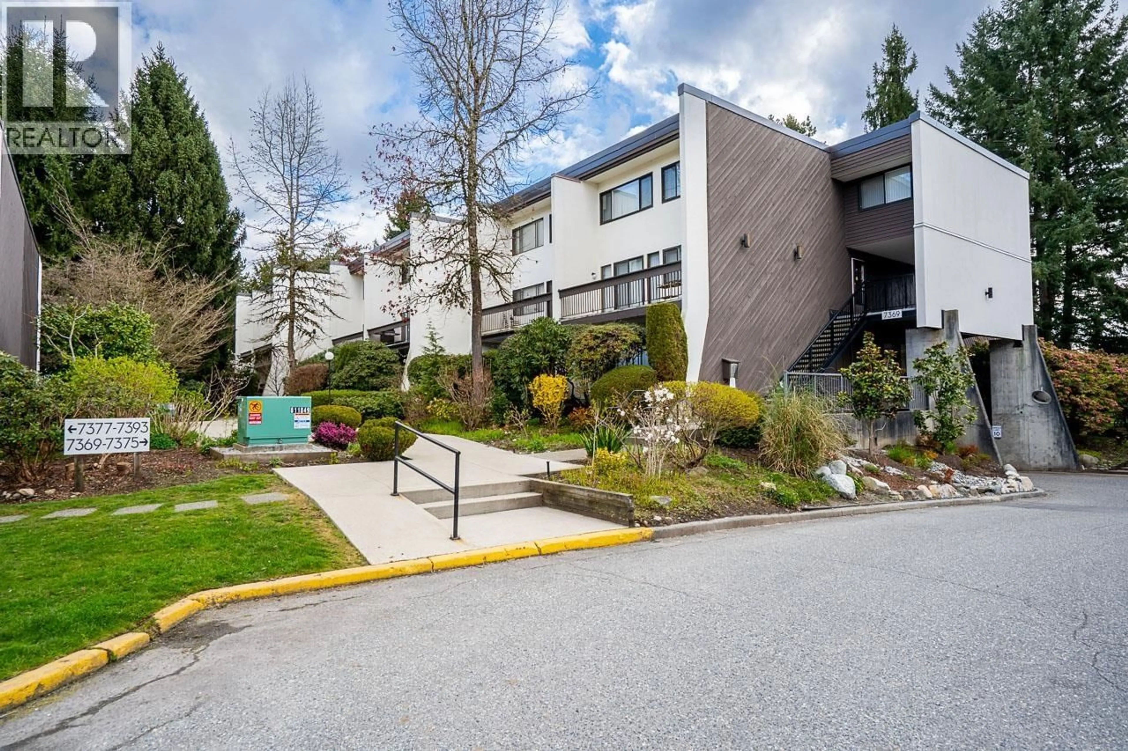 Patio, street for 8 - 7375 MONTECITO DRIVE, Burnaby British Columbia V5A1R4