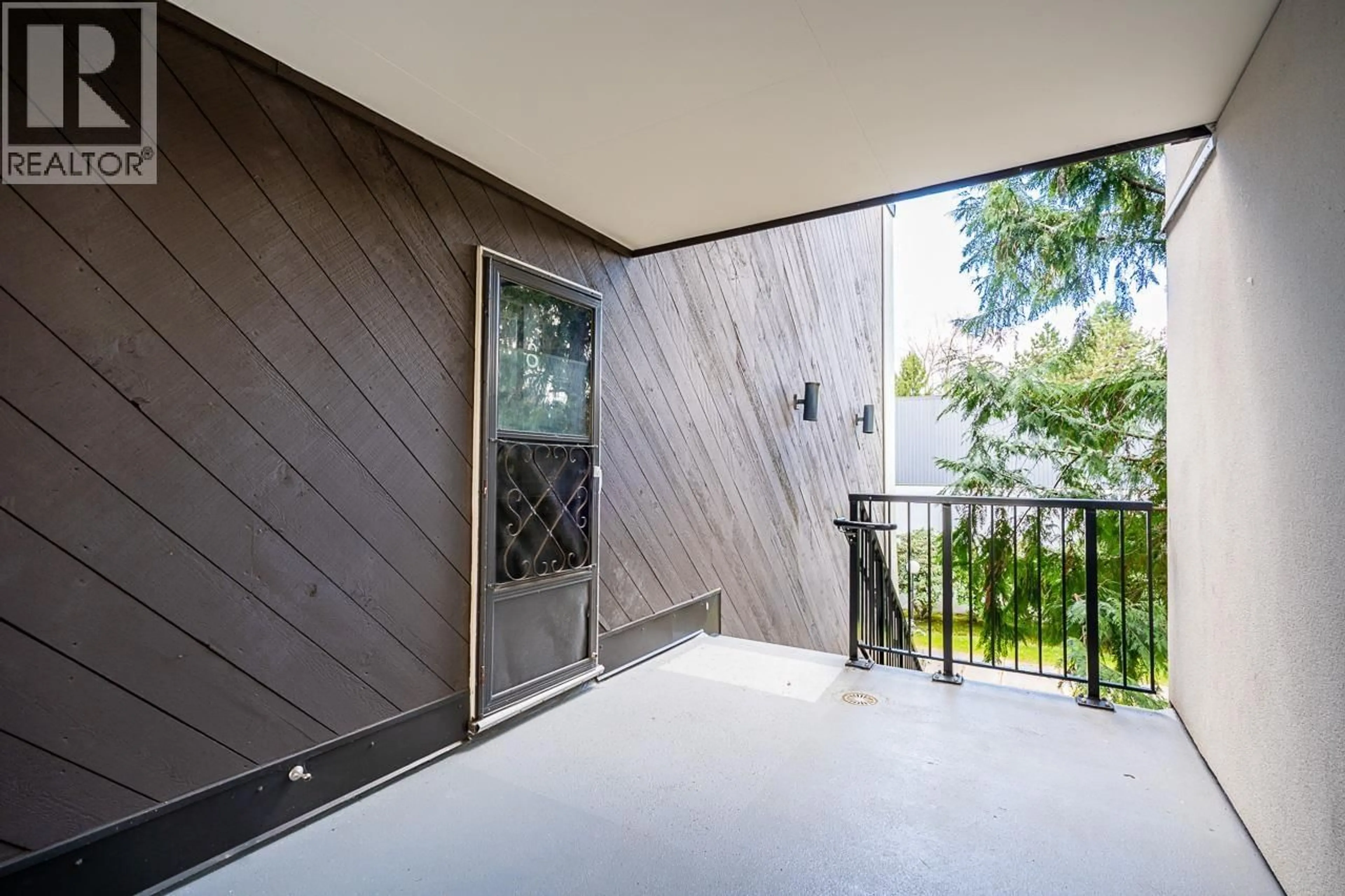 Unknown for 8 - 7375 MONTECITO DRIVE, Burnaby British Columbia V5A1R4