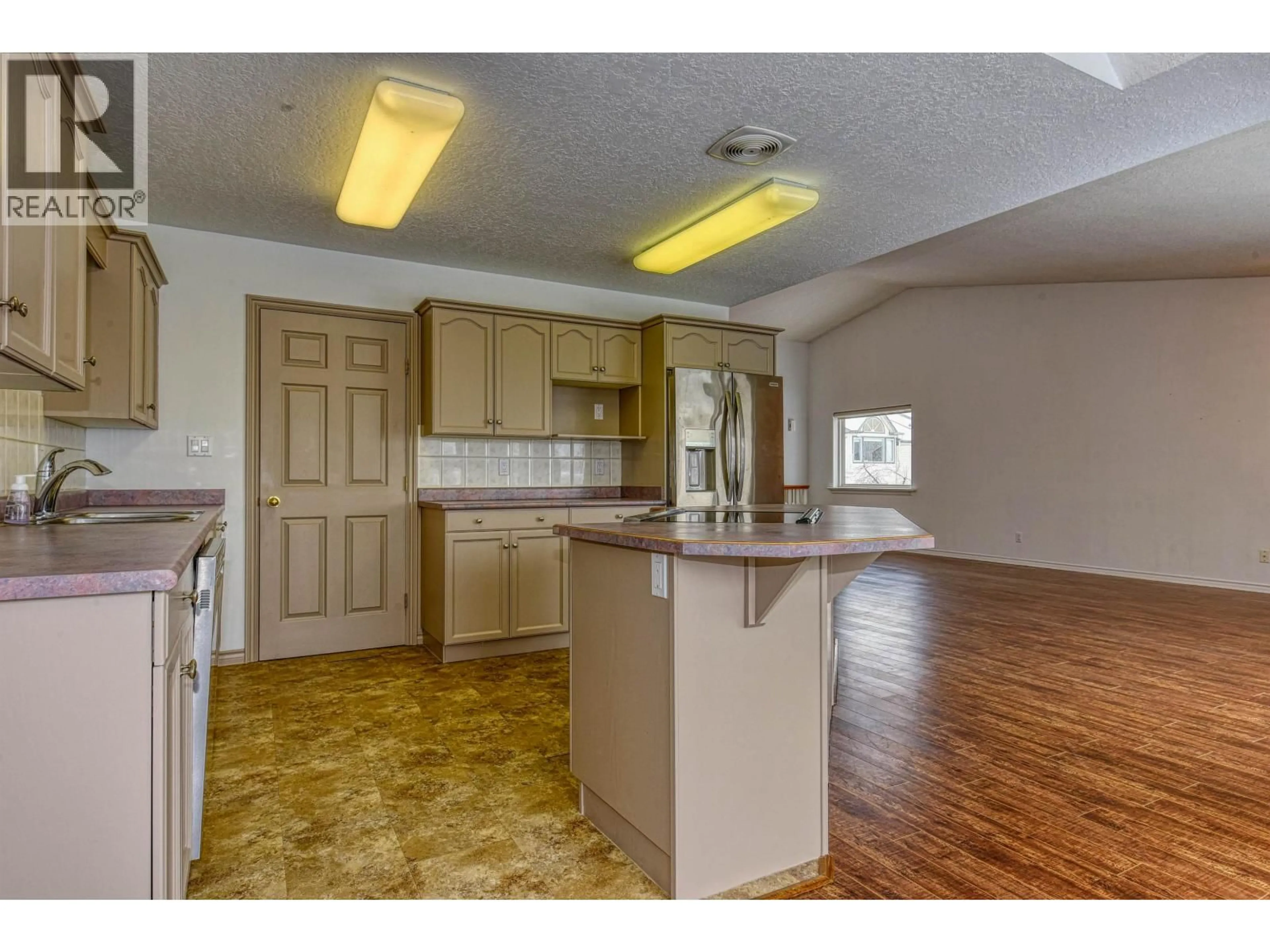 Open concept kitchen, unknown for 9 - 11 EAGLE CRESCENT, Williams Lake British Columbia V2G4R6