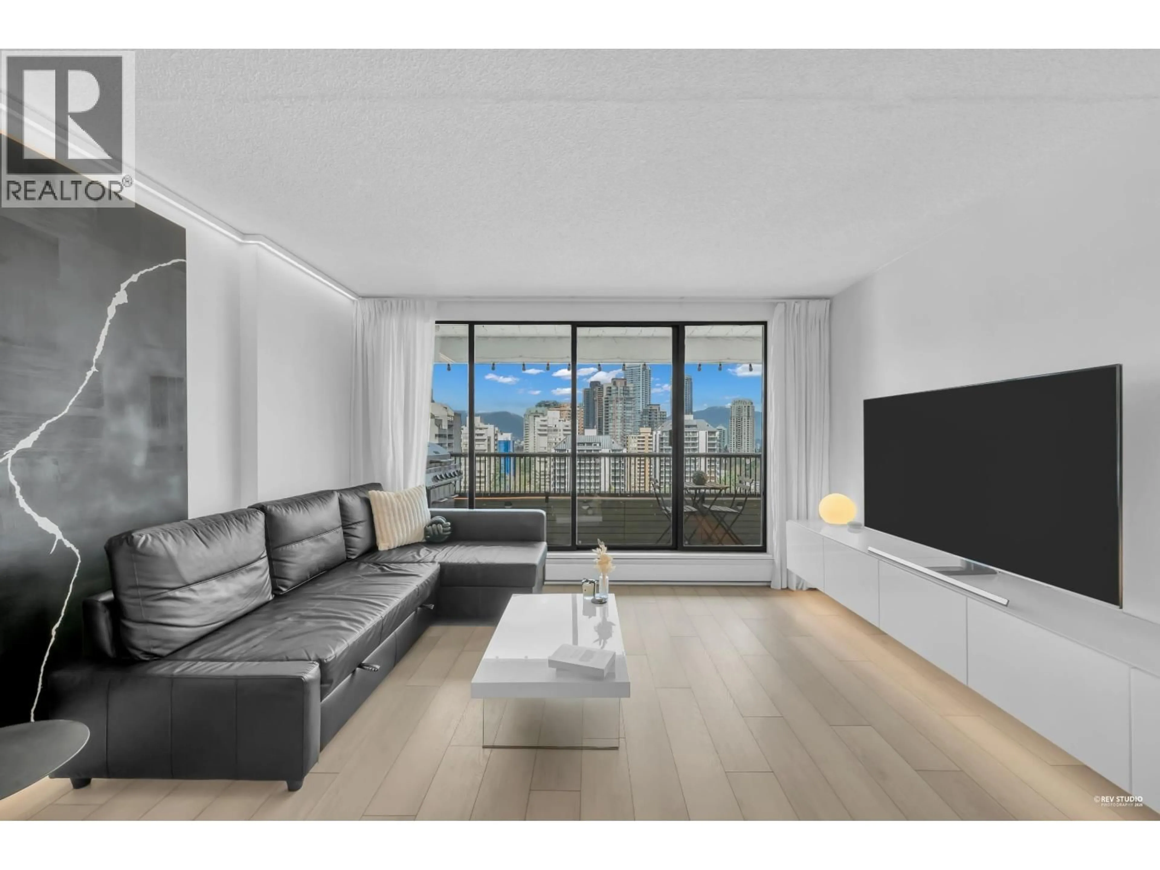 Living room with furniture, wood/laminate floor for 1703 - 6595 WILLINGDON AVENUE, Burnaby British Columbia V5H4E5