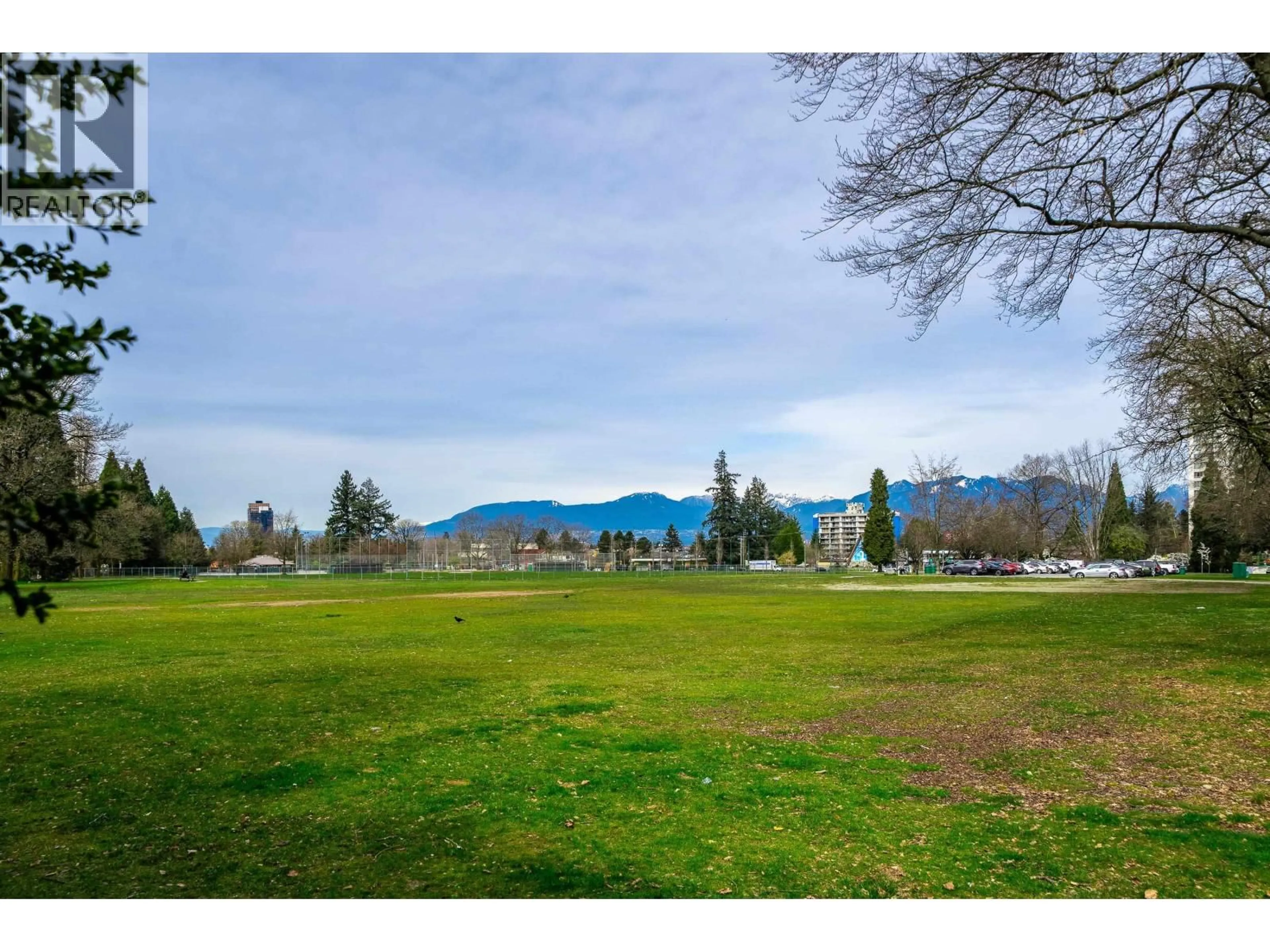 Unknown for 215 - 5932 PATTERSON AVENUE, Burnaby British Columbia V5H4B4