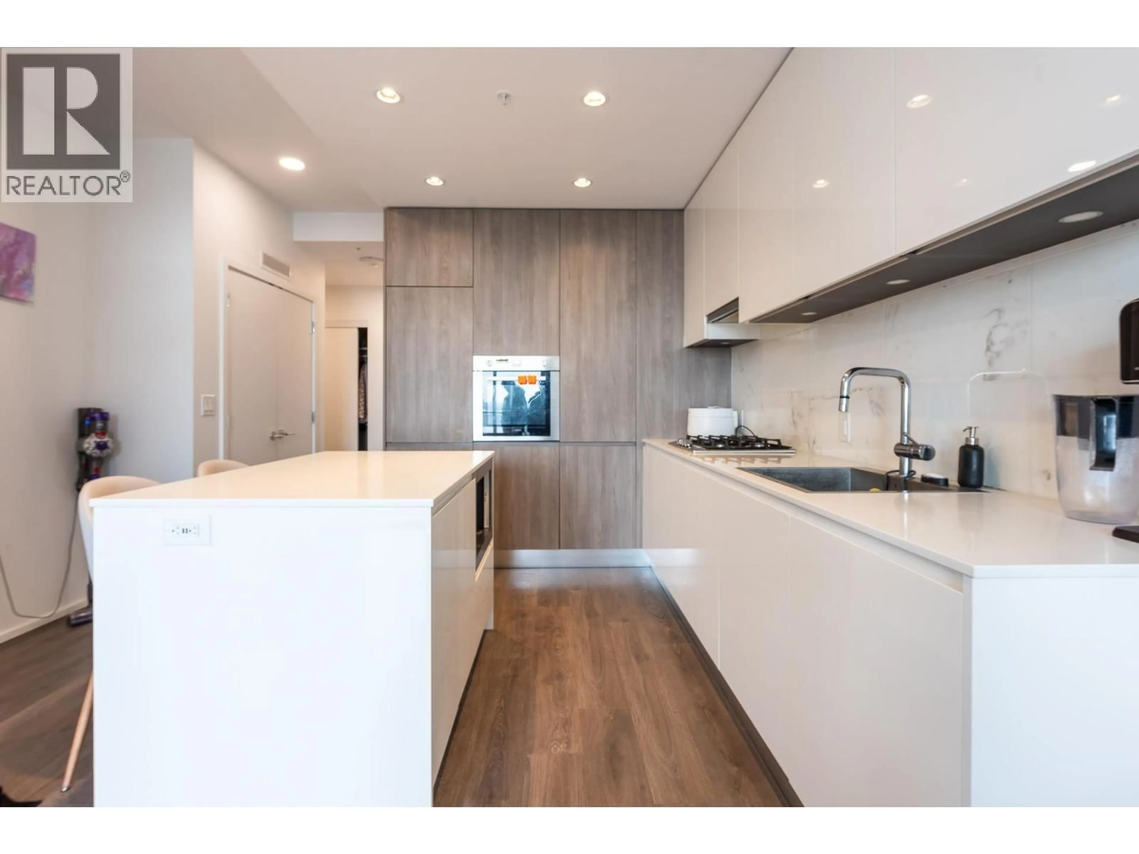 Unknown for 1801 - 4650 BRENTWOOD BOULEVARD, Burnaby British Columbia V5C0M3