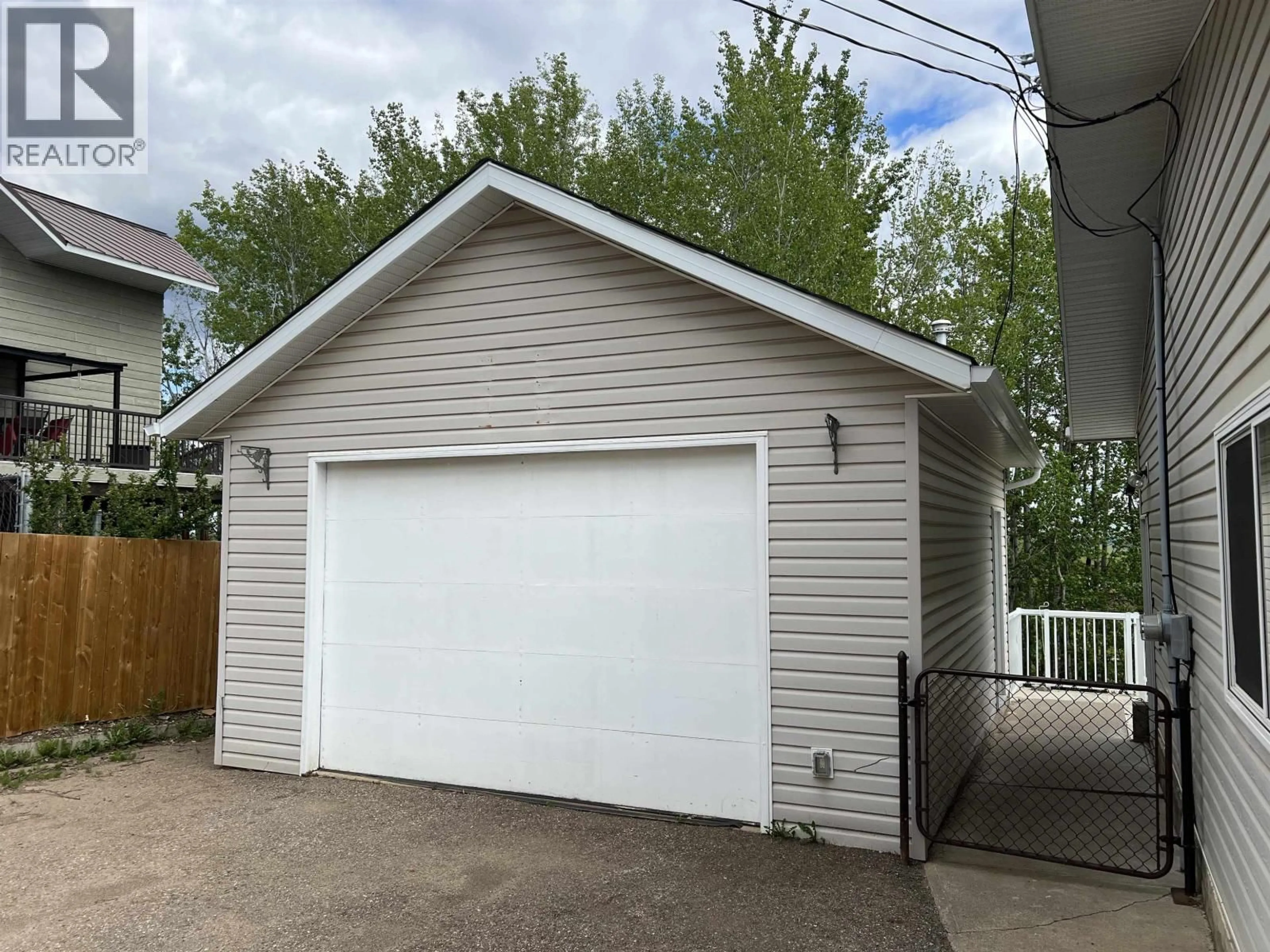 Indoor garage for 5324 51 STREET, Fort Nelson British Columbia V0C1R0