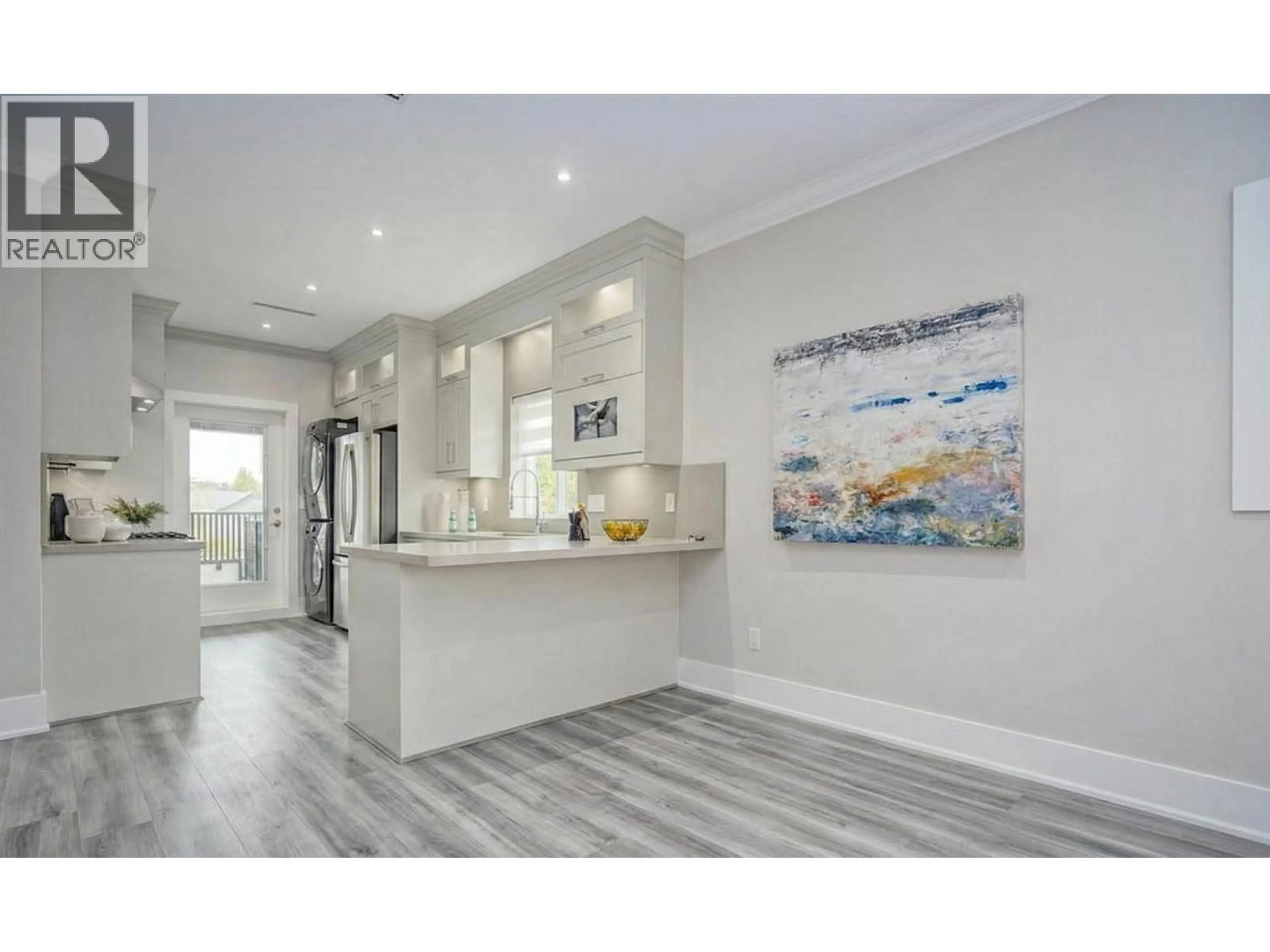 Open concept kitchen, ceramic/tile floor for 9131 STEVESTON HIGHWAY, Richmond British Columbia V7A1M6