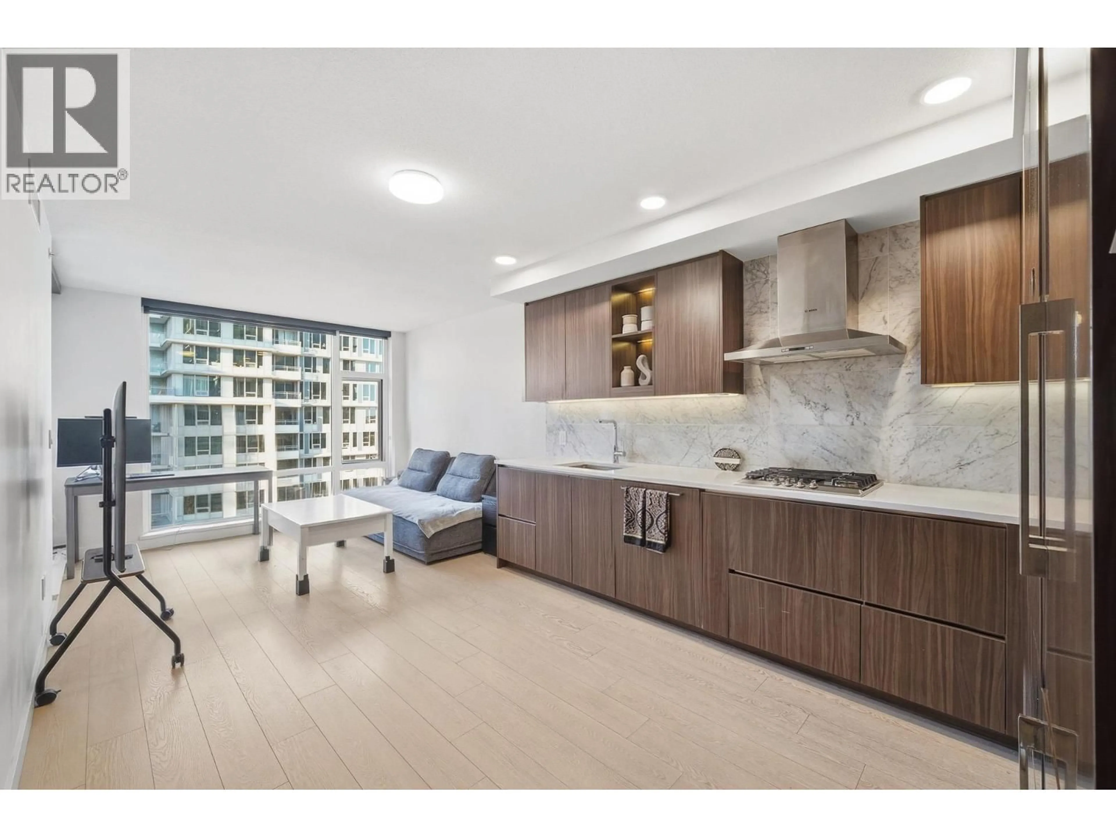 Open concept kitchen, unknown for 912 - 8800 HAZELBRIDGE WAY, Richmond British Columbia V6X0S3