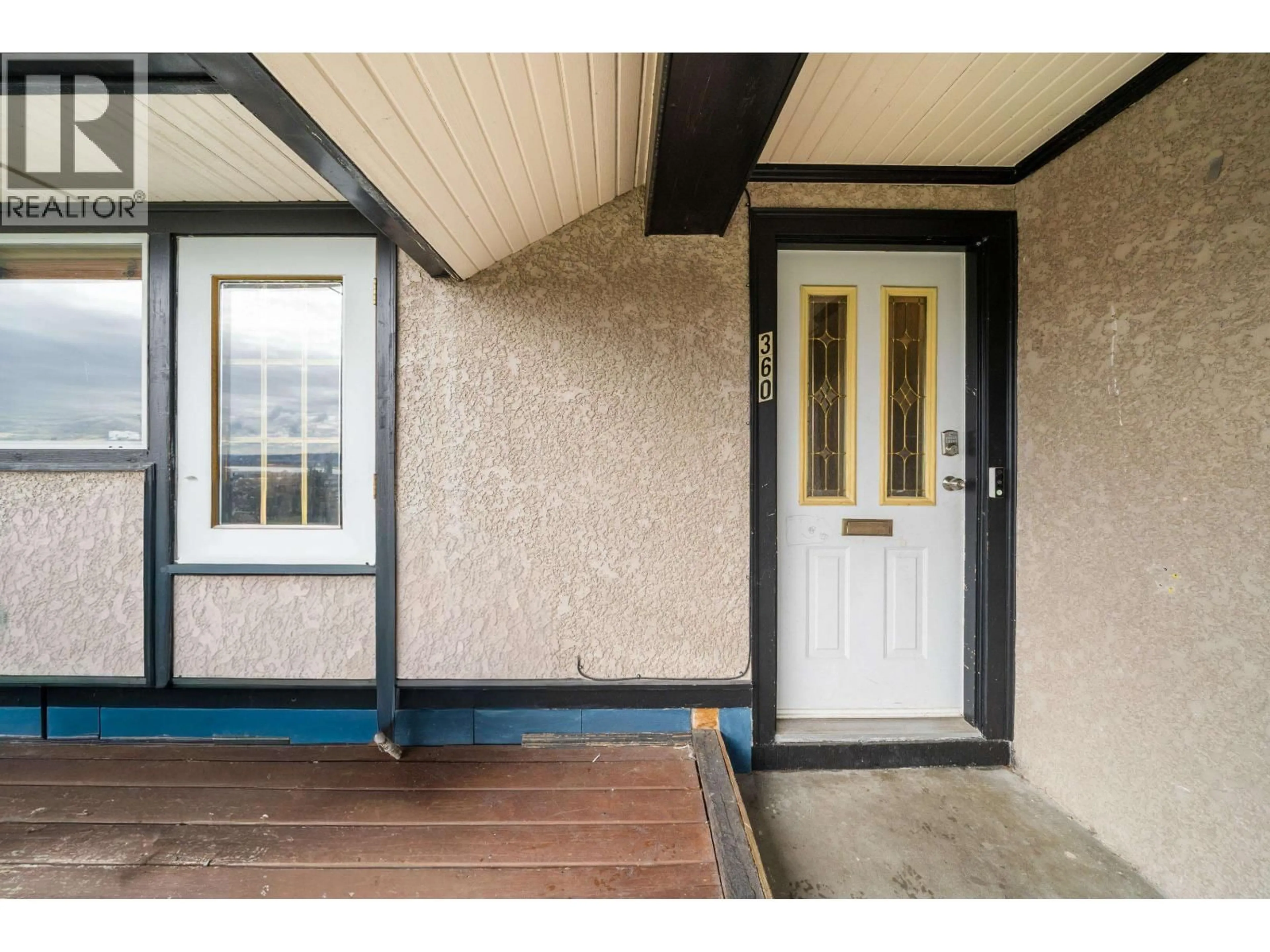 Indoor entryway for 360 SEAFORTH CRESCENT, Coquitlam British Columbia V3K2M4