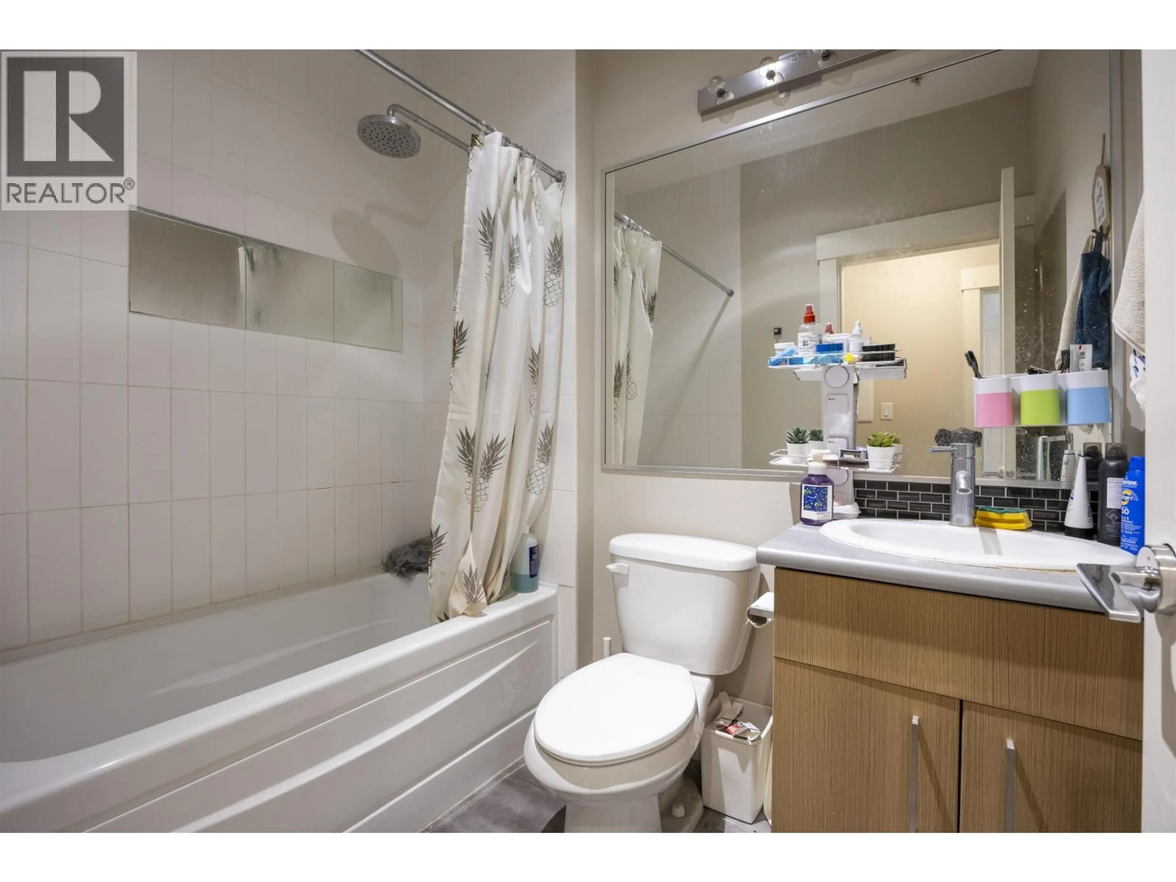 Standard bathroom, unknown for 7 - 6600 COONEY ROAD, Richmond British Columbia V6Y2J8