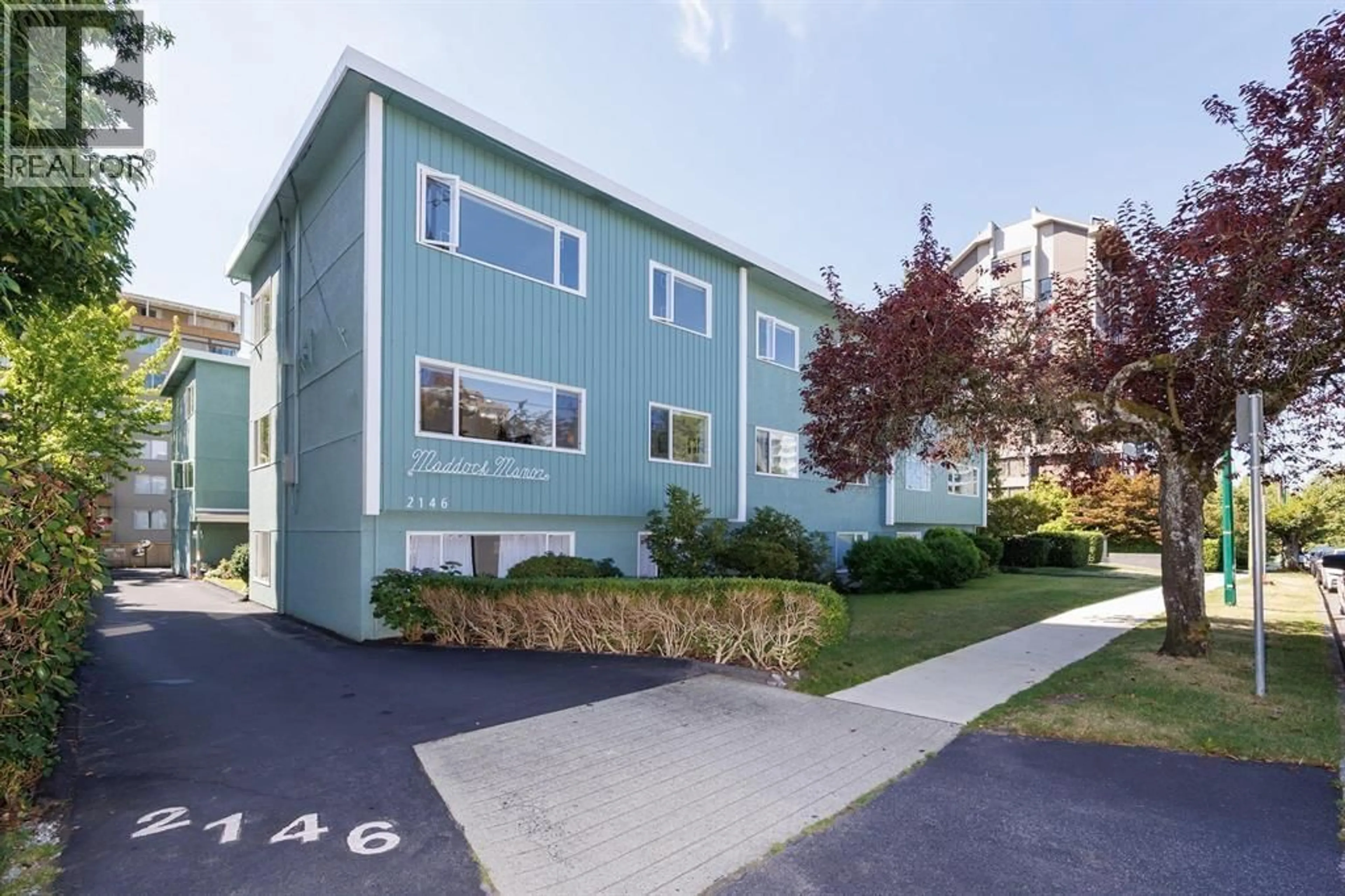 Home with vinyl exterior material, street for 106 - 2146 43RD AVENUE, Vancouver British Columbia V6M2E1