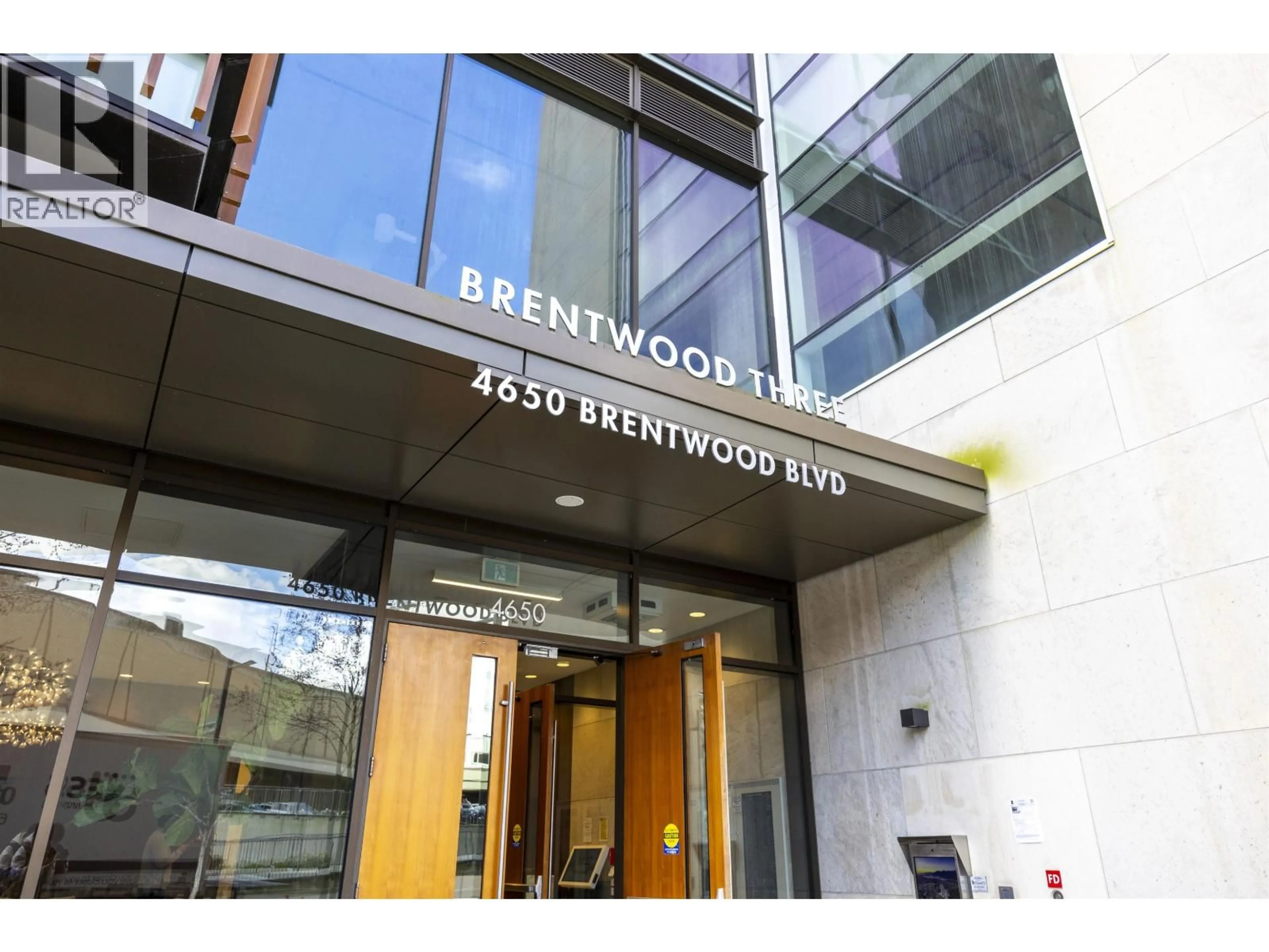 Indoor foyer for 3301 - 4650 BRENTWOOD BOULEVARD, Burnaby British Columbia V5C0M3