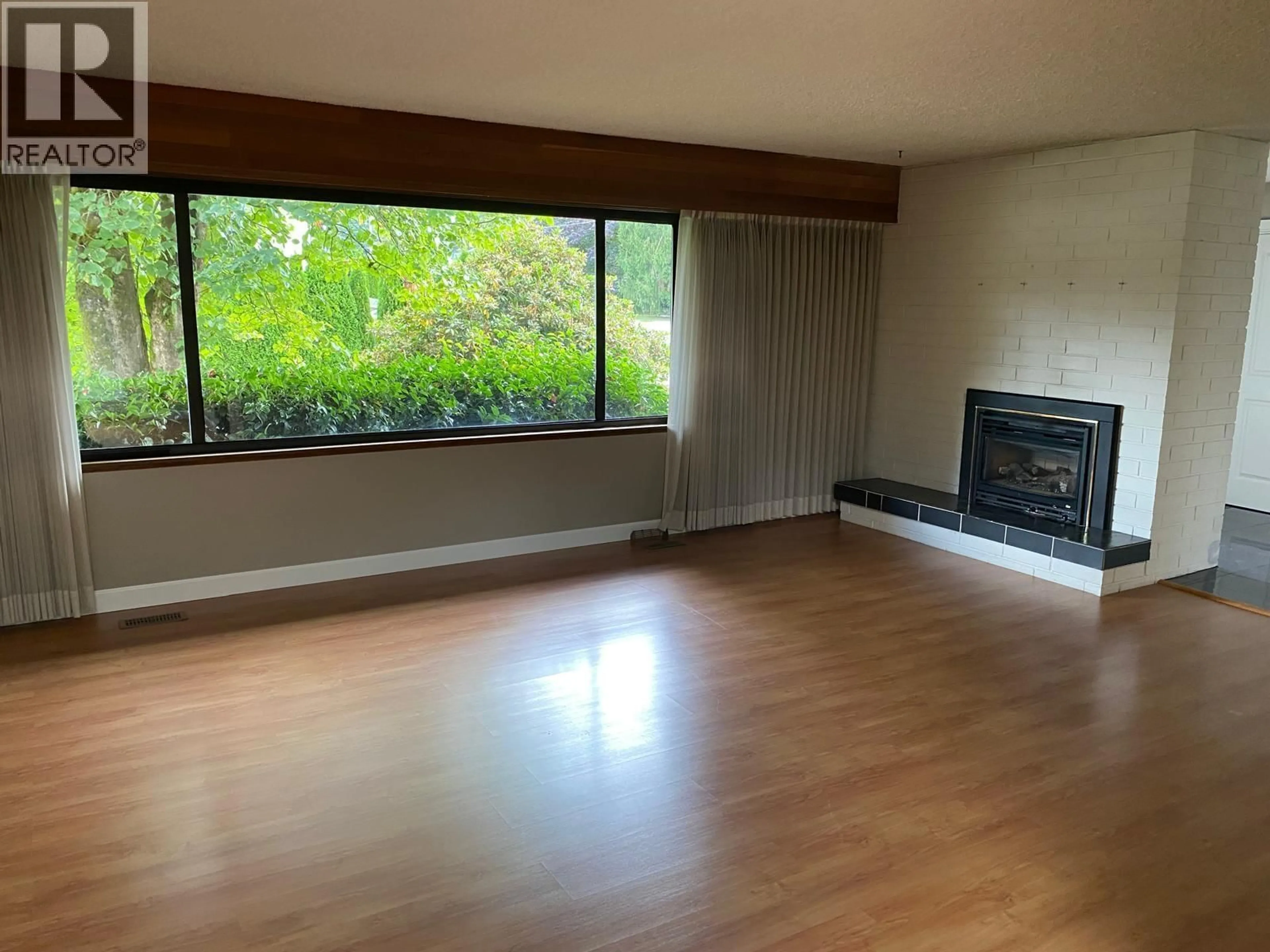 A pic of a room for 1209 CREST COURT, Coquitlam British Columbia V3J5M1