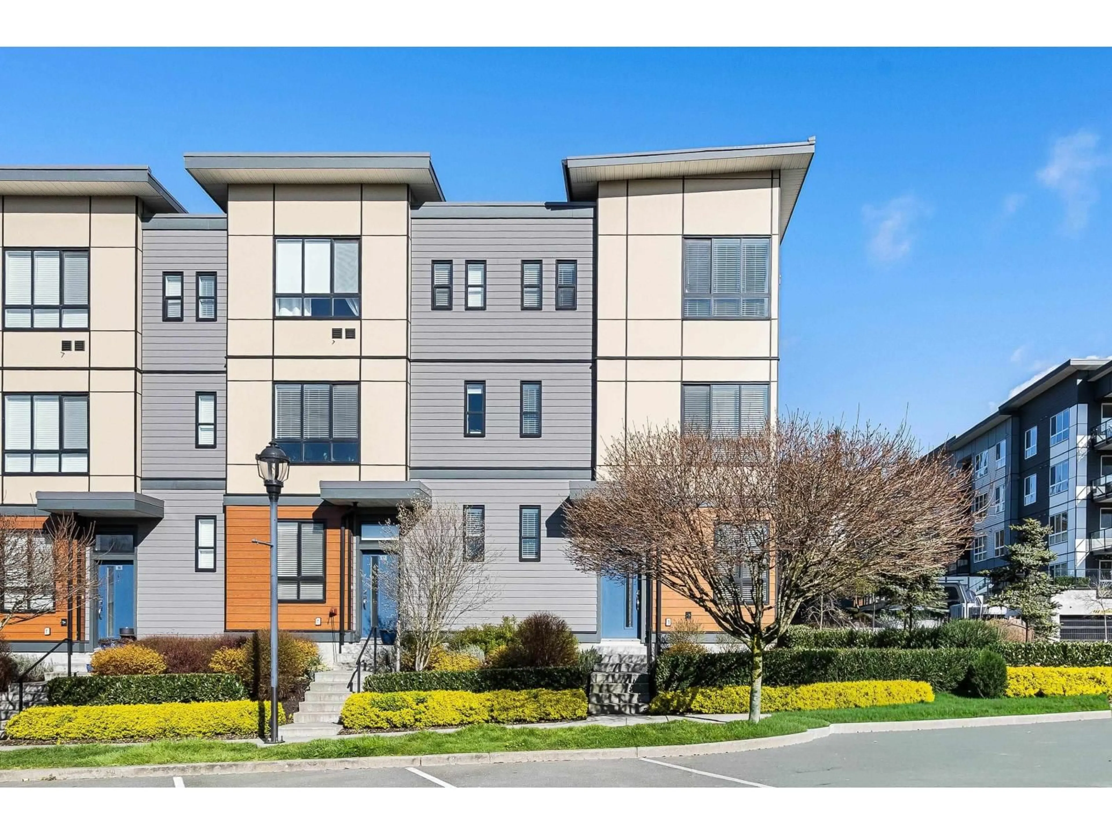 Unknown for 18 - 1938 NORTH PARALLEL ROAD, Abbotsford British Columbia V3G0H1