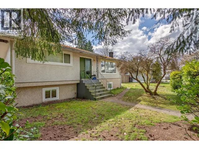 1760 JENSEN AVENUE, Port Coquitlam 2