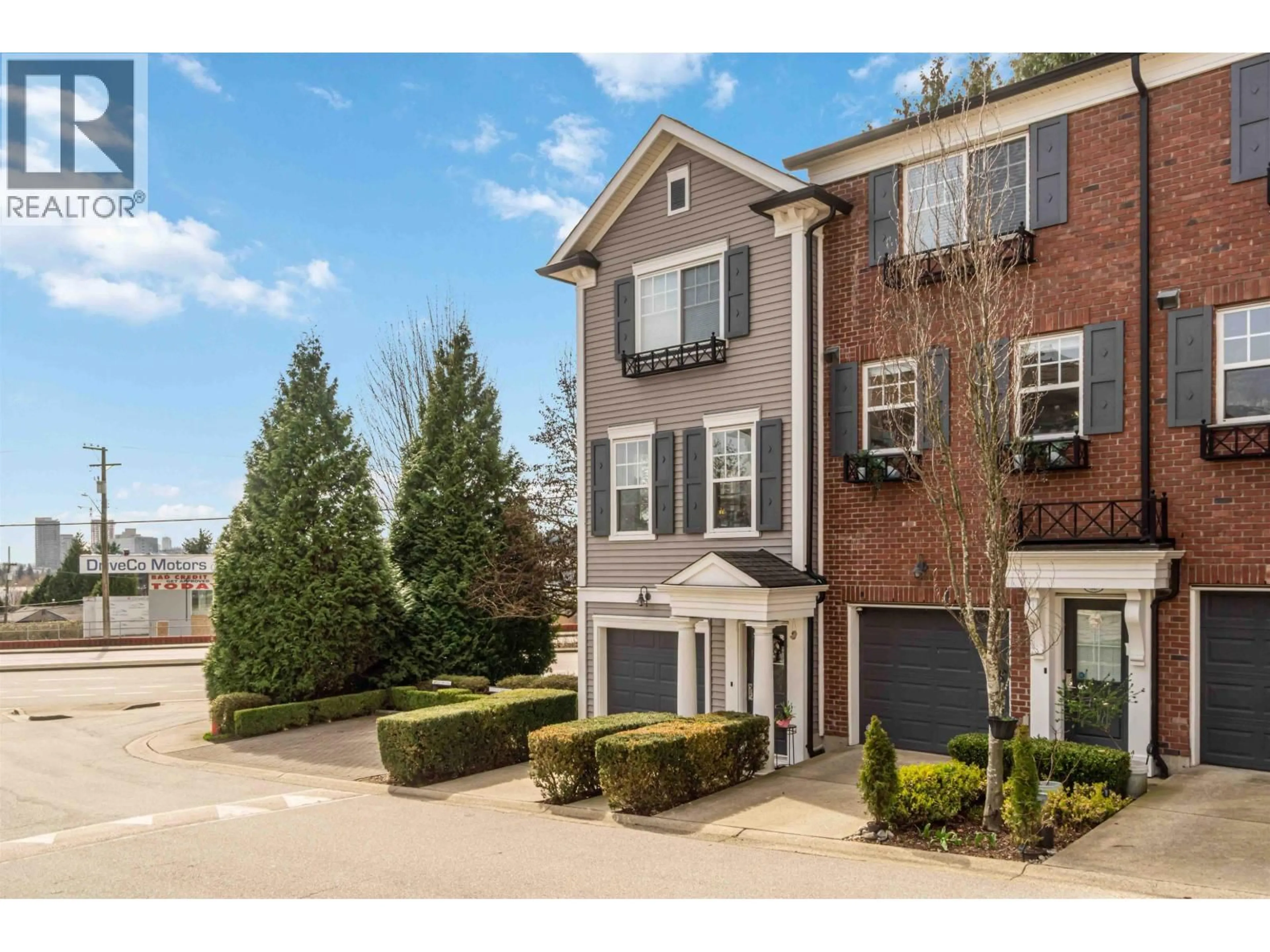 A pic from outside/outdoor area/front of a property/back of a property/a pic from drone, street for 87 - 688 EDGAR AVENUE, Coquitlam British Columbia V3K0A5