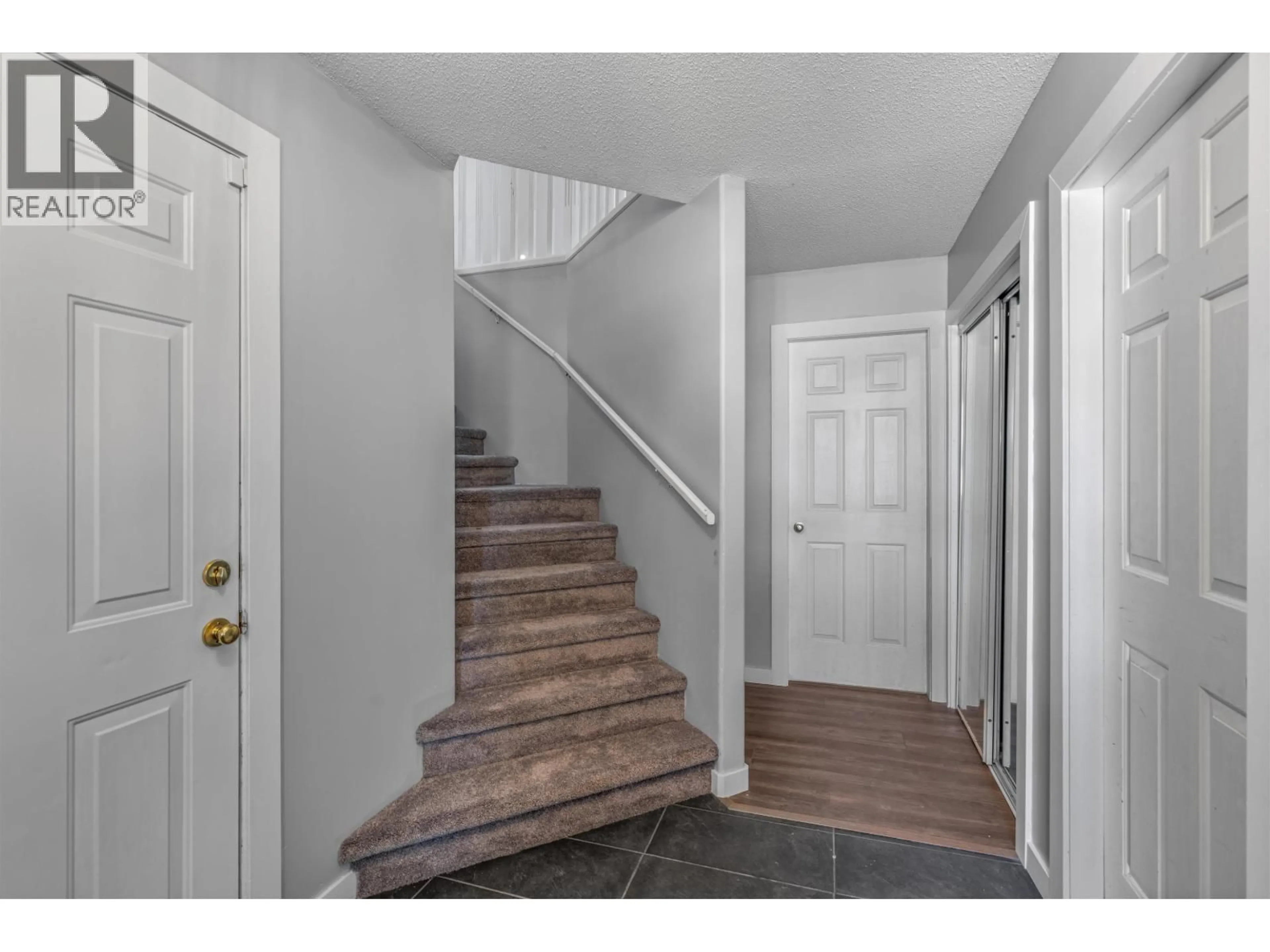 Indoor entryway for 4629 ZRAL ROAD, Prince George British Columbia V2K5X9