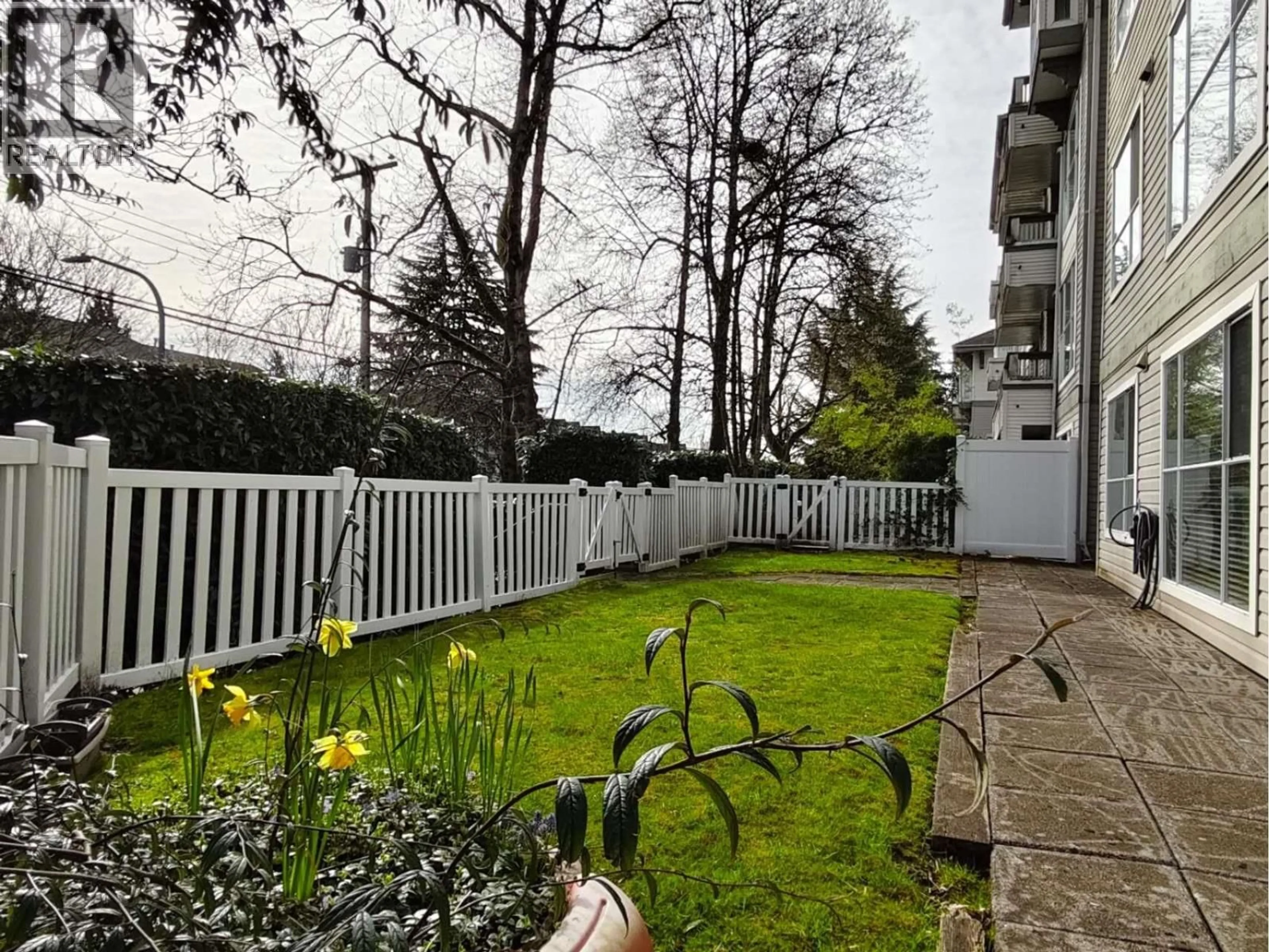 A pic from outside/outdoor area/front of a property/back of a property/a pic from drone, street for 128 - 8880 JONES ROAD, Richmond British Columbia V6Y3Z1