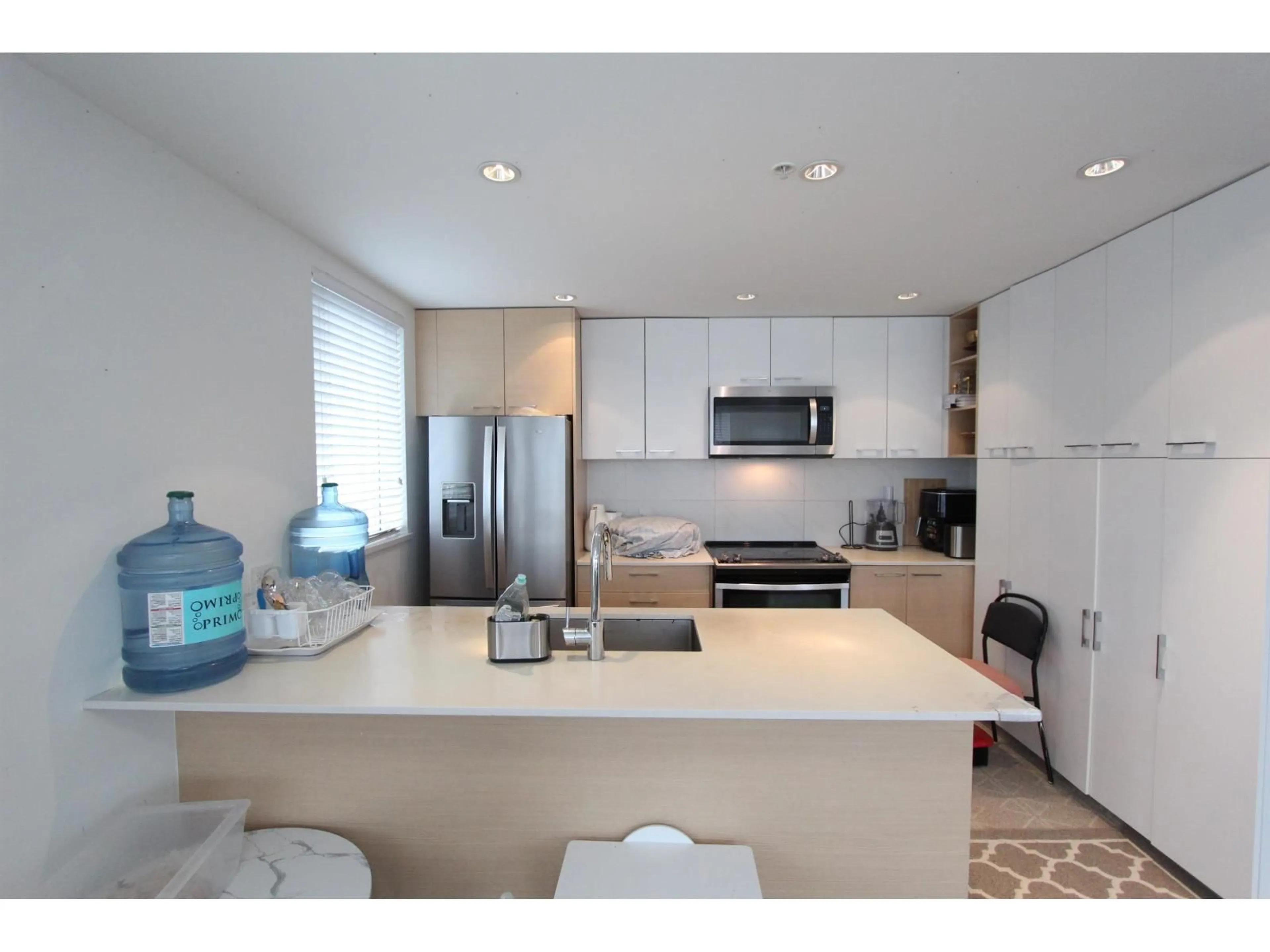 Open concept kitchen, unknown for TH1 - 13963 105 BOULEVARD, Surrey British Columbia V3T0M9