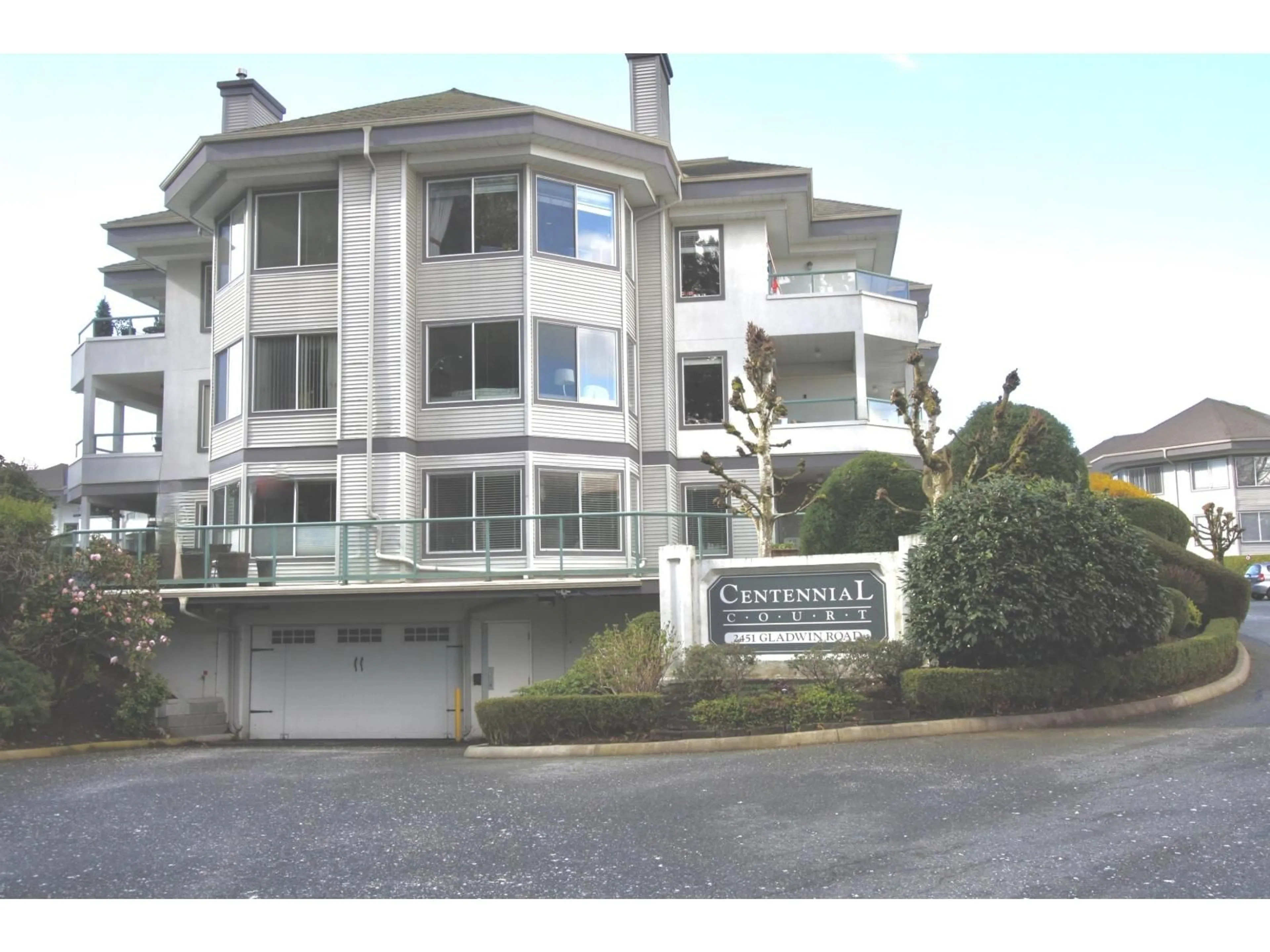 Unknown for 106 - 2451 GLADWIN ROAD, Abbotsford British Columbia V2T3N8