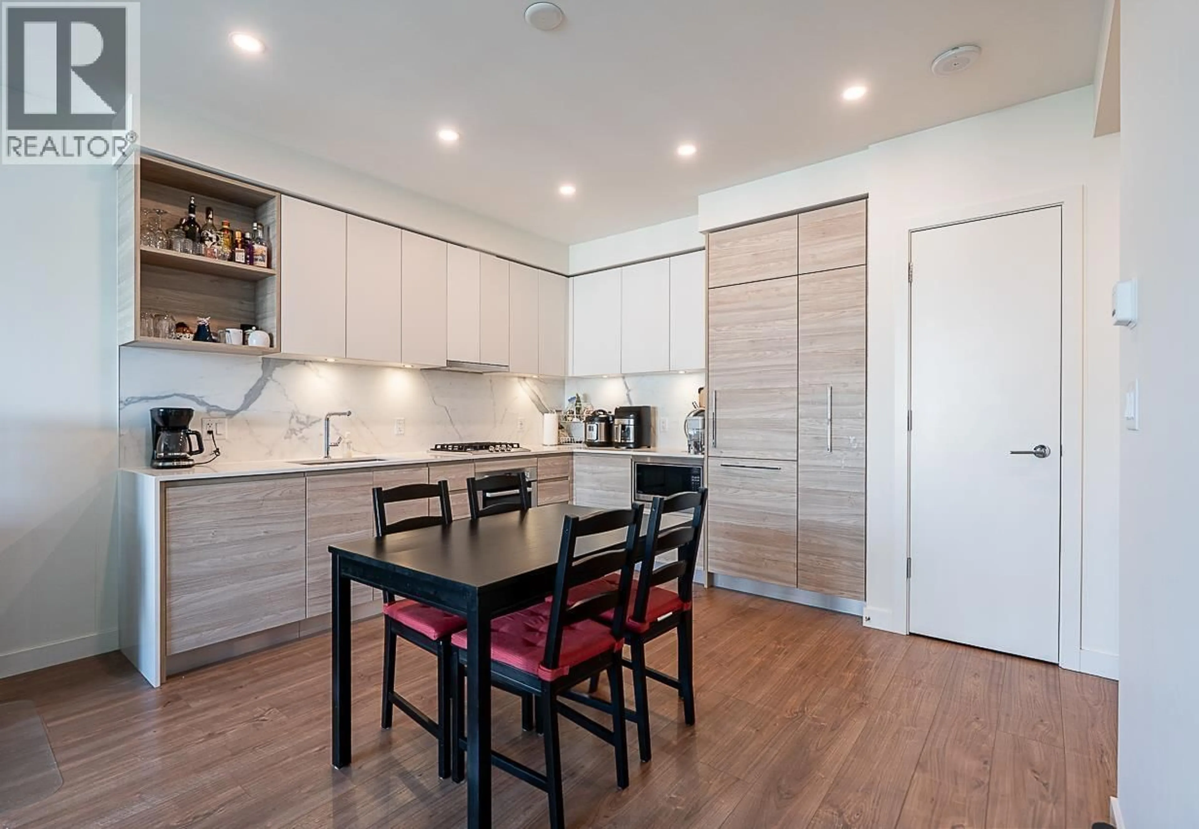 Open concept kitchen, wood/laminate floor for 1108 - 585 AUSTIN AVENUE, Coquitlam British Columbia V3K0G6