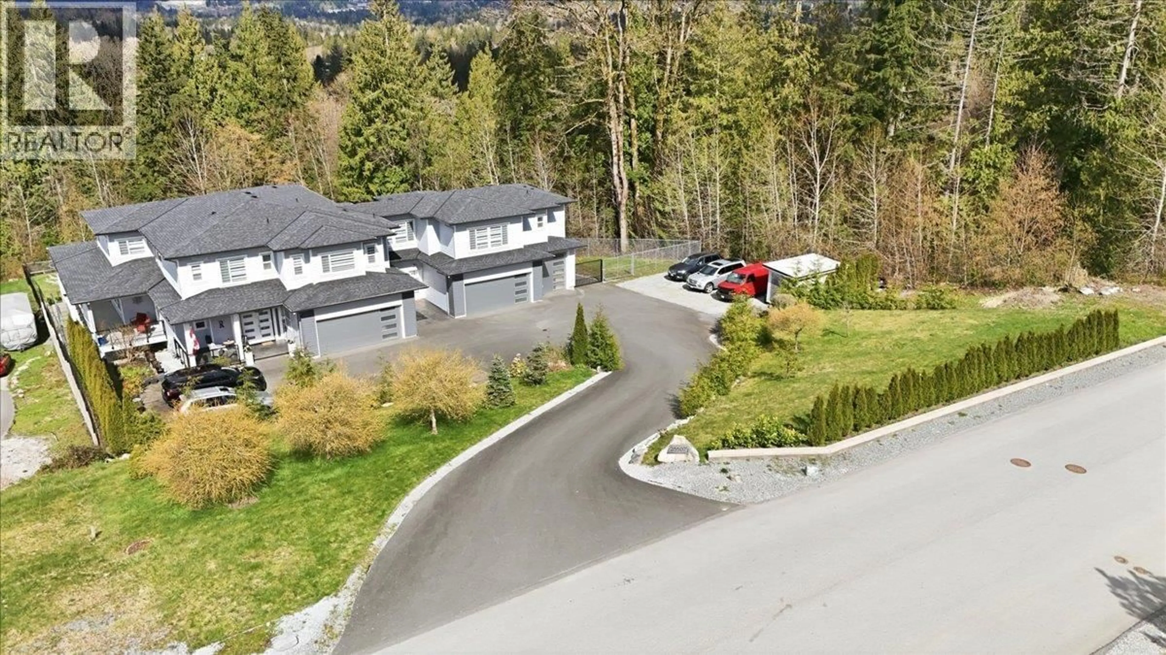 A pic from outside/outdoor area/front of a property/back of a property/a pic from drone, unknown for 25507 BOSONWORTH AVENUE, Maple Ridge British Columbia V4R1L4