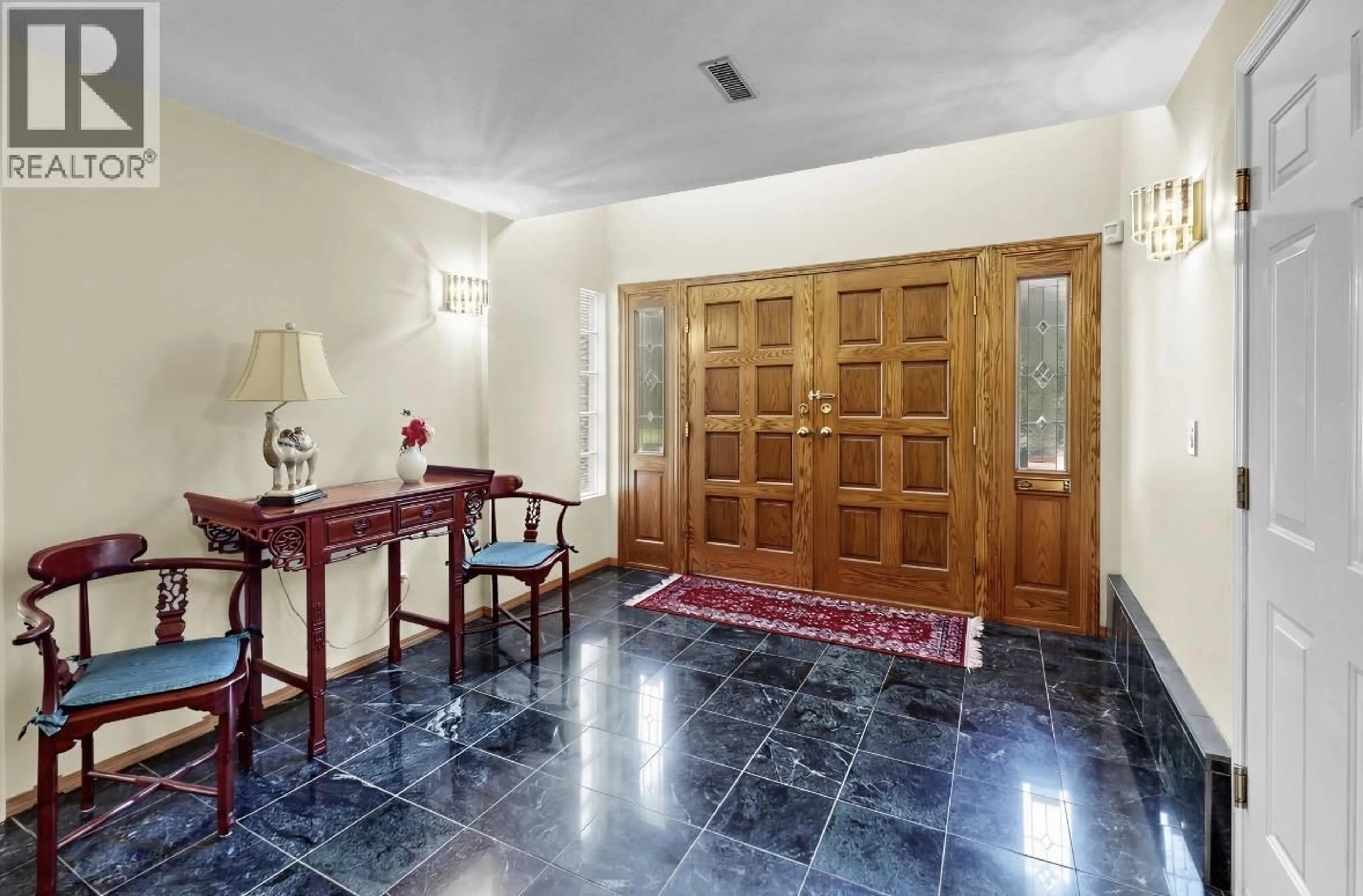 Indoor foyer for 8022 LAKEFIELD DRIVE, Burnaby British Columbia V5E3W8