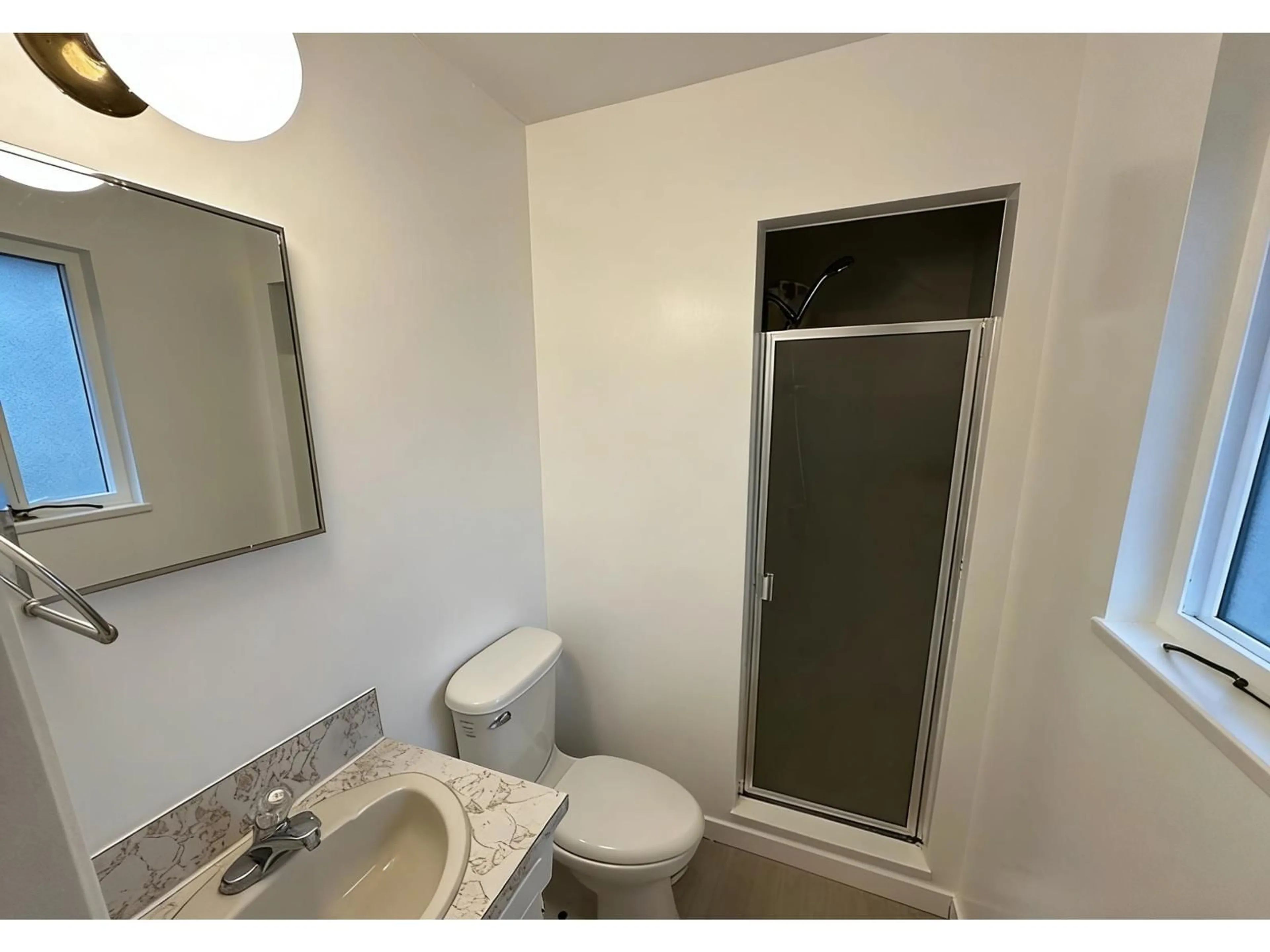 A pic of a room for 13464 98A AVENUE, Surrey British Columbia V3T1C8