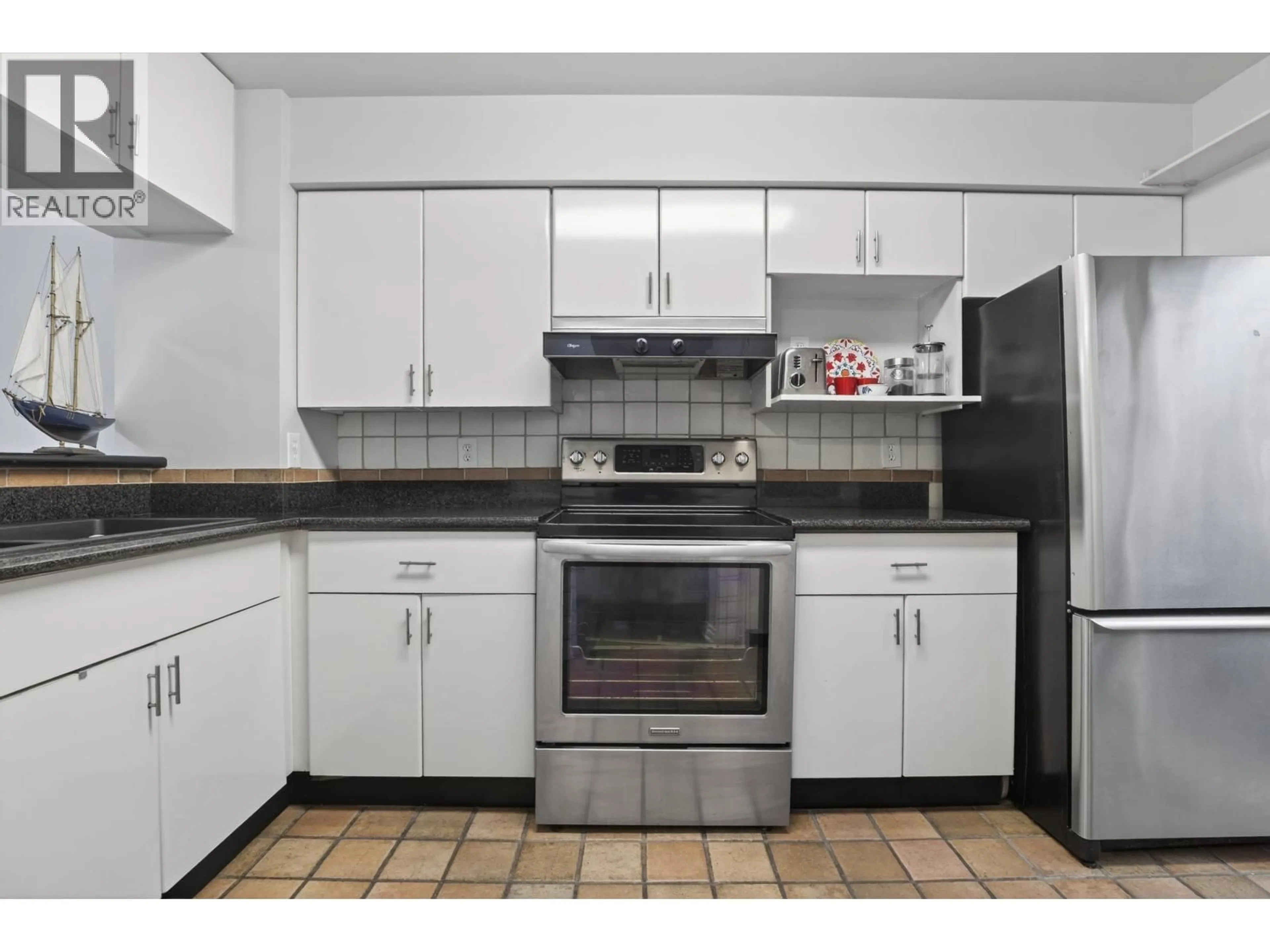 Standard kitchen, unknown for 8489 NANAIMO STREET, Vancouver British Columbia V5P4V8