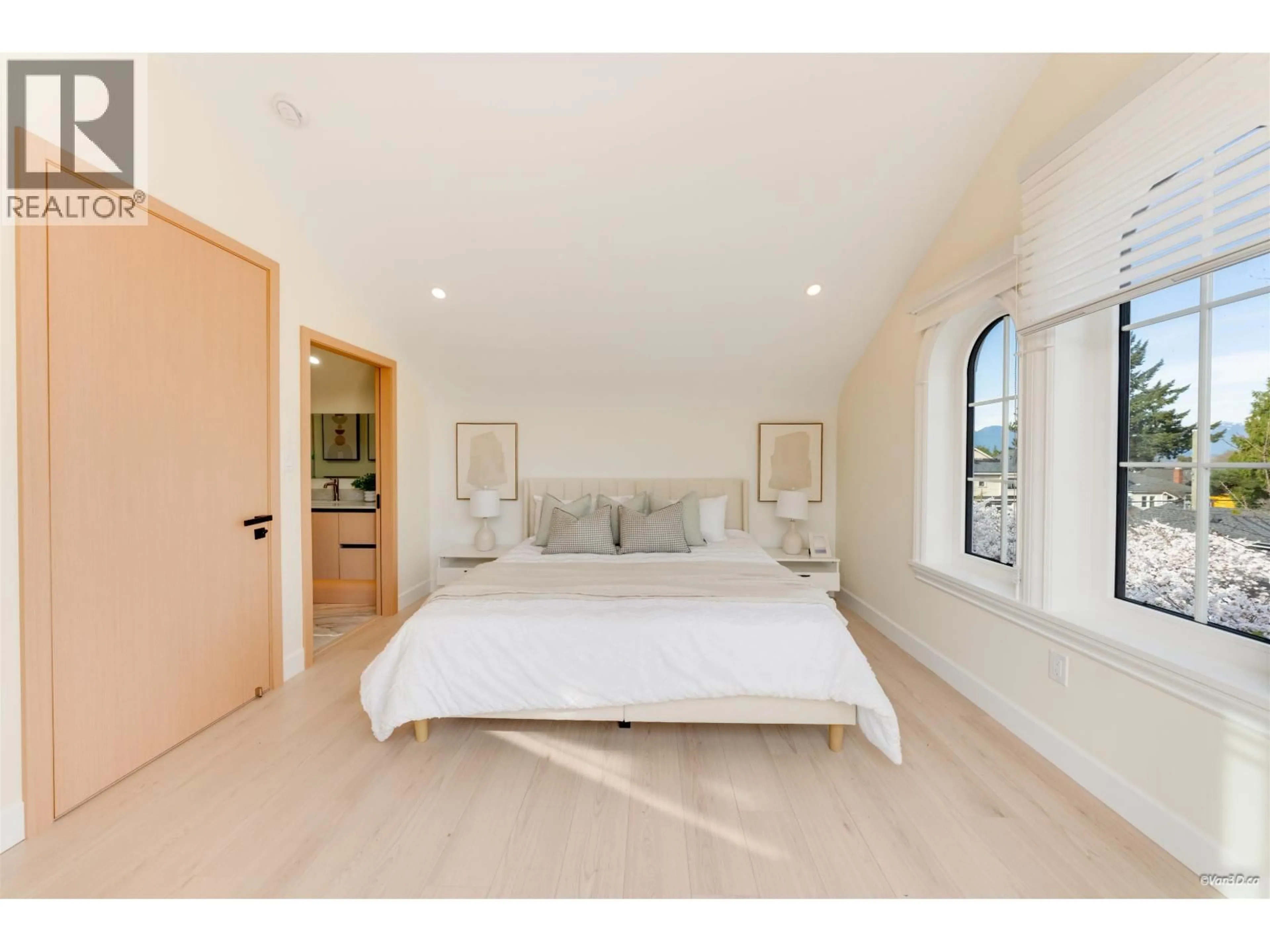 Bedroom with bed, unknown for 1 - 4503 15TH AVENUE, Vancouver British Columbia V6R3B3