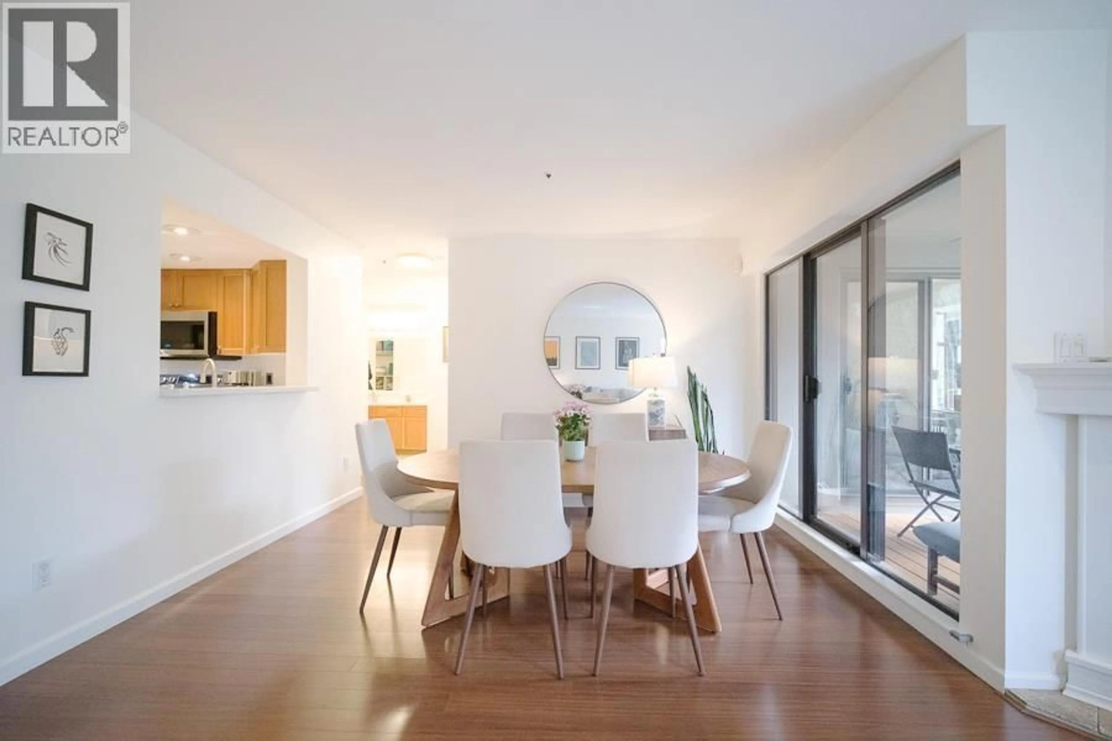 Dining room, wood/laminate floor for E302 - 628 12TH AVENUE, Vancouver British Columbia V5Z1M8