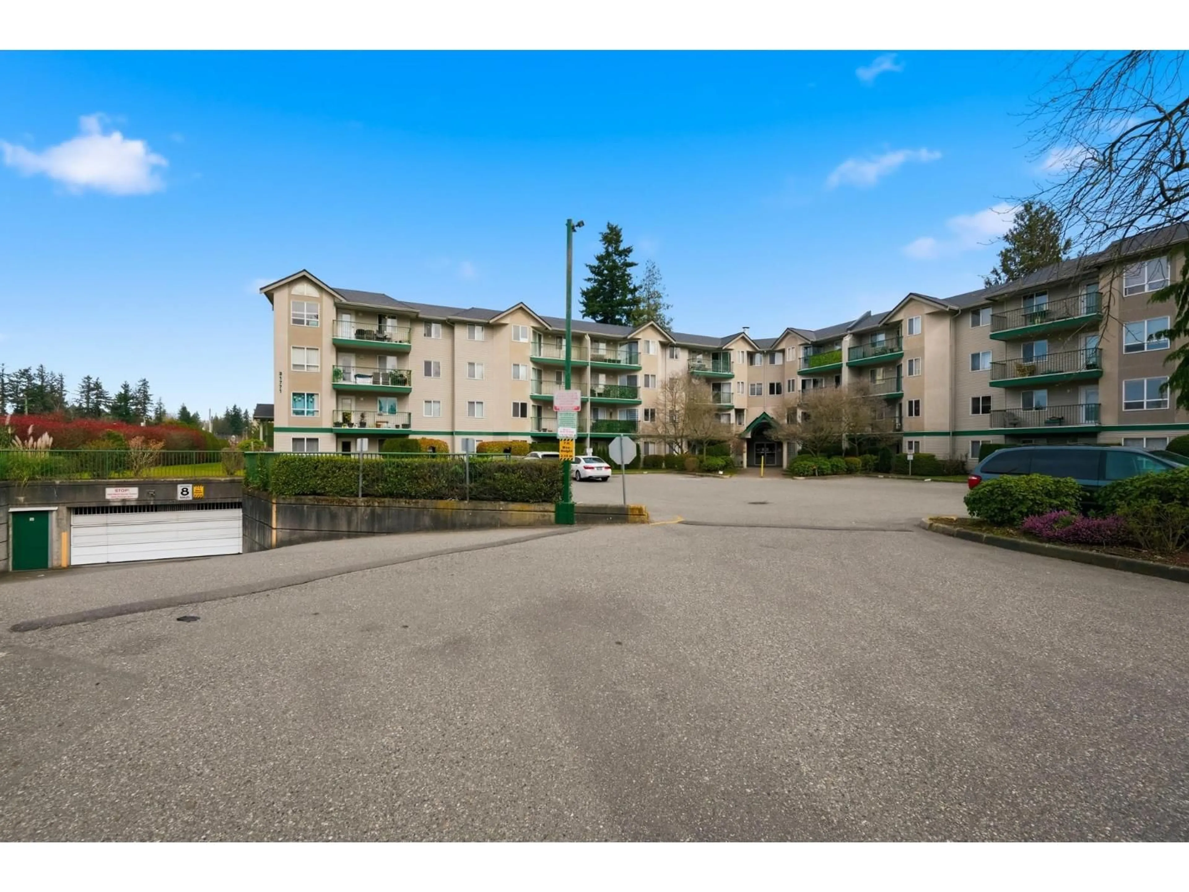 A pic from outside/outdoor area/front of a property/back of a property/a pic from drone, unknown for 404 - 31771 PEARDONVILLE ROAD, Abbotsford British Columbia V2T1L2