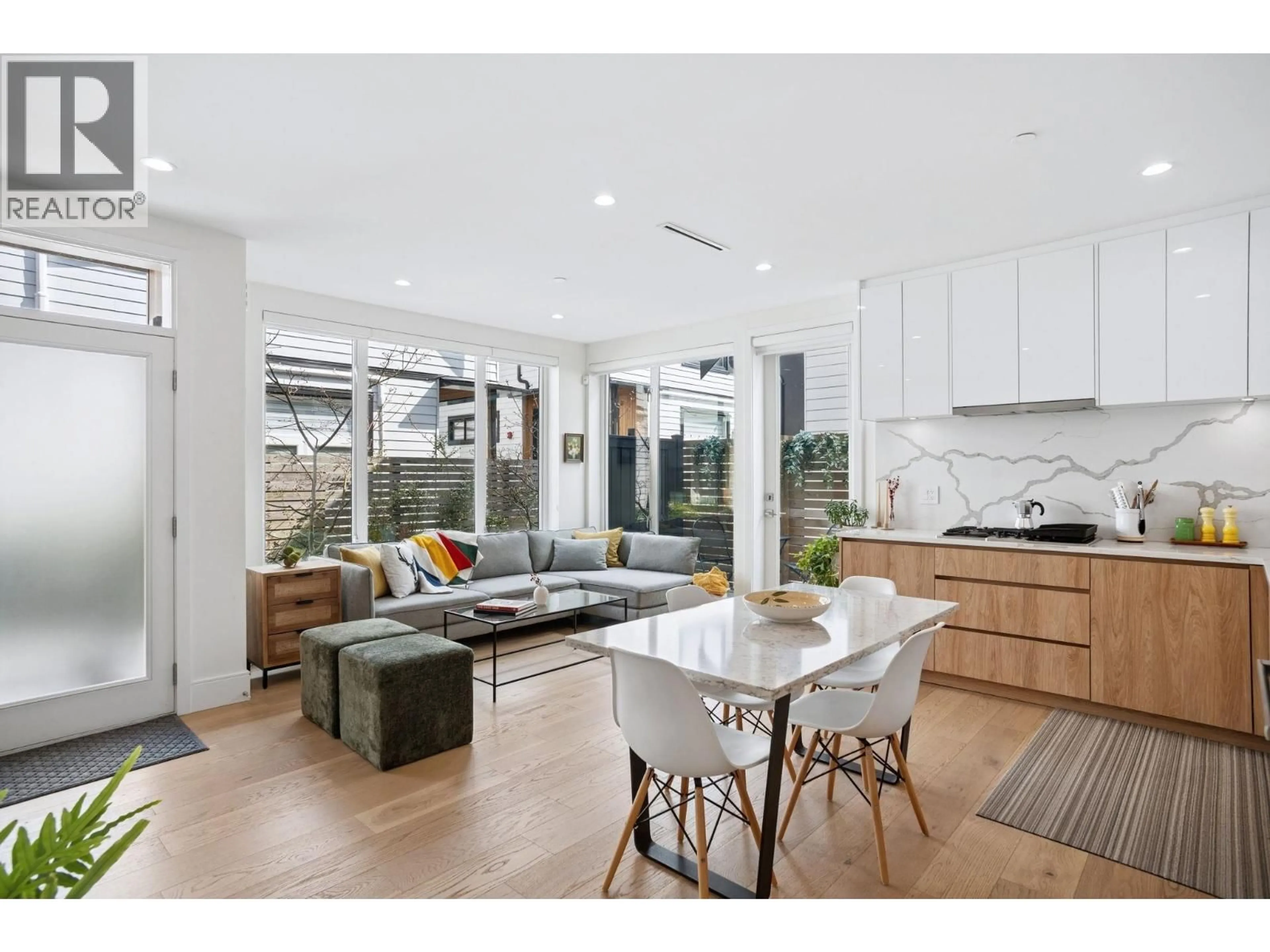 Open concept kitchen, unknown for 4419 WELWYN STREET, Vancouver British Columbia V5N3Z3