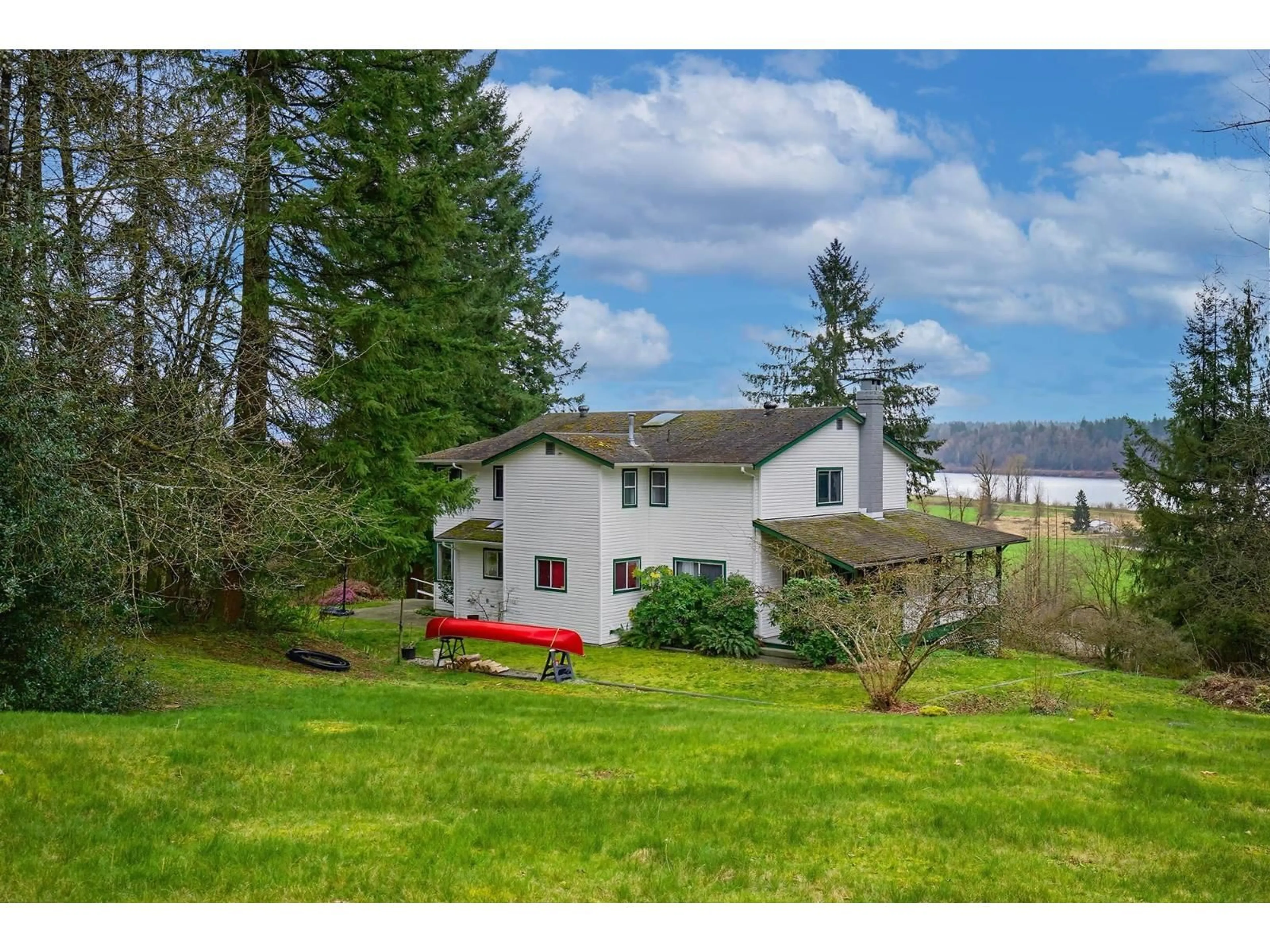 A pic from outside/outdoor area/front of a property/back of a property/a pic from drone, water/lake/river/ocean view for 30199 SILVERDALE AVENUE, Mission British Columbia V4S1H2