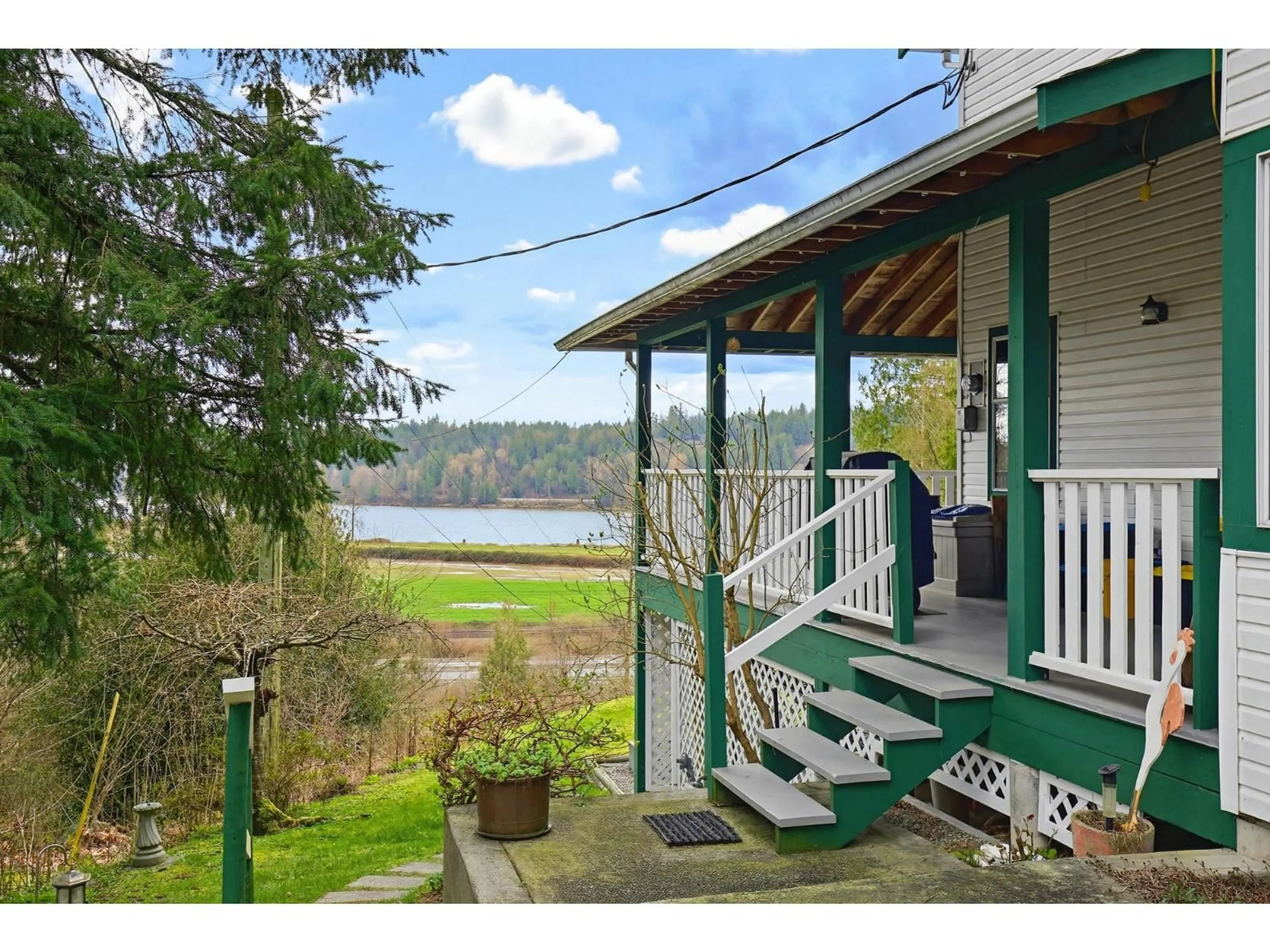 Patio, water/lake/river/ocean view for 30199 SILVERDALE AVENUE, Mission British Columbia V4S1H2