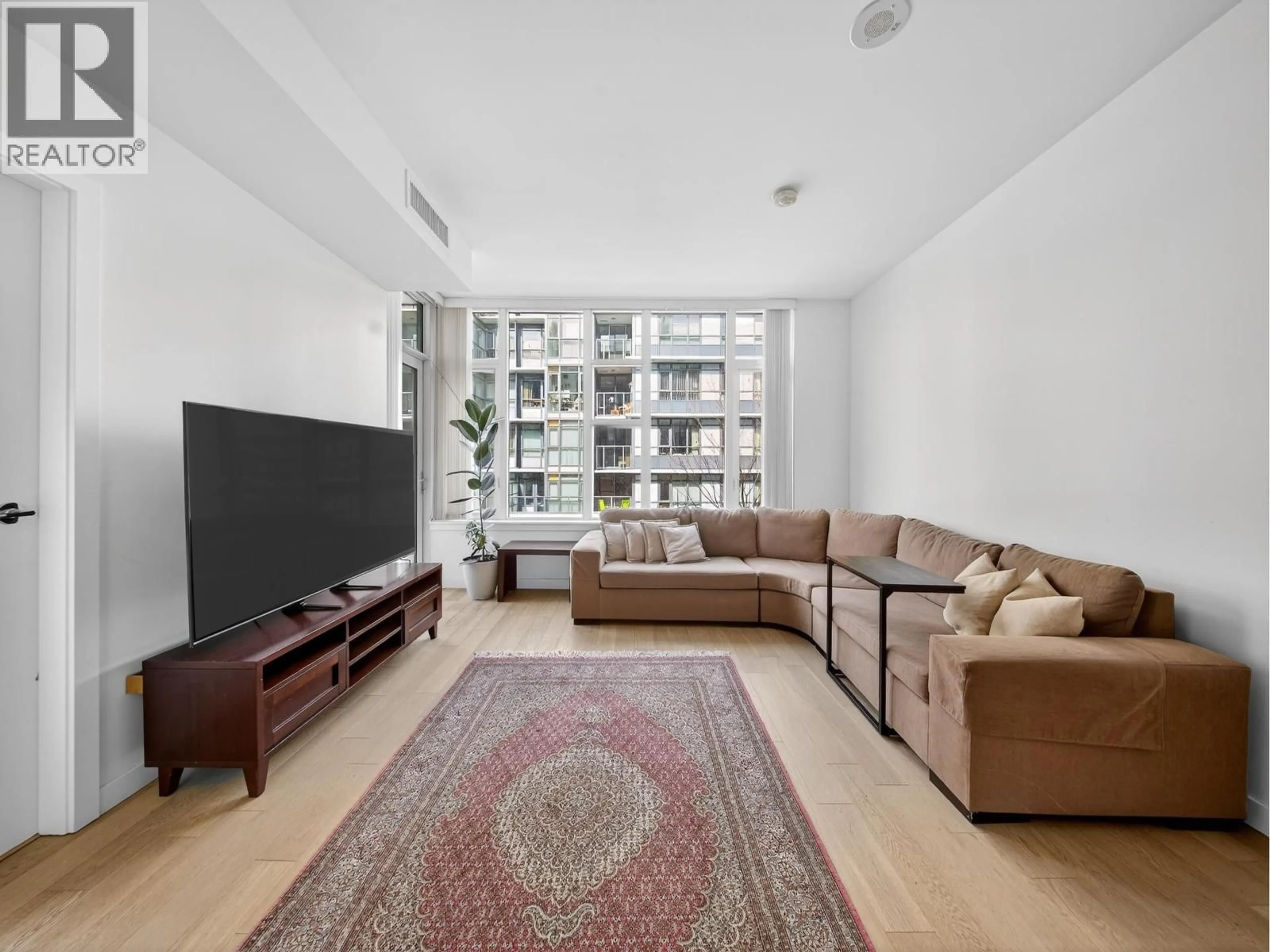 Living room with furniture, unknown for 301 - 2565 MAPLE STREET, Vancouver British Columbia V6J0C8