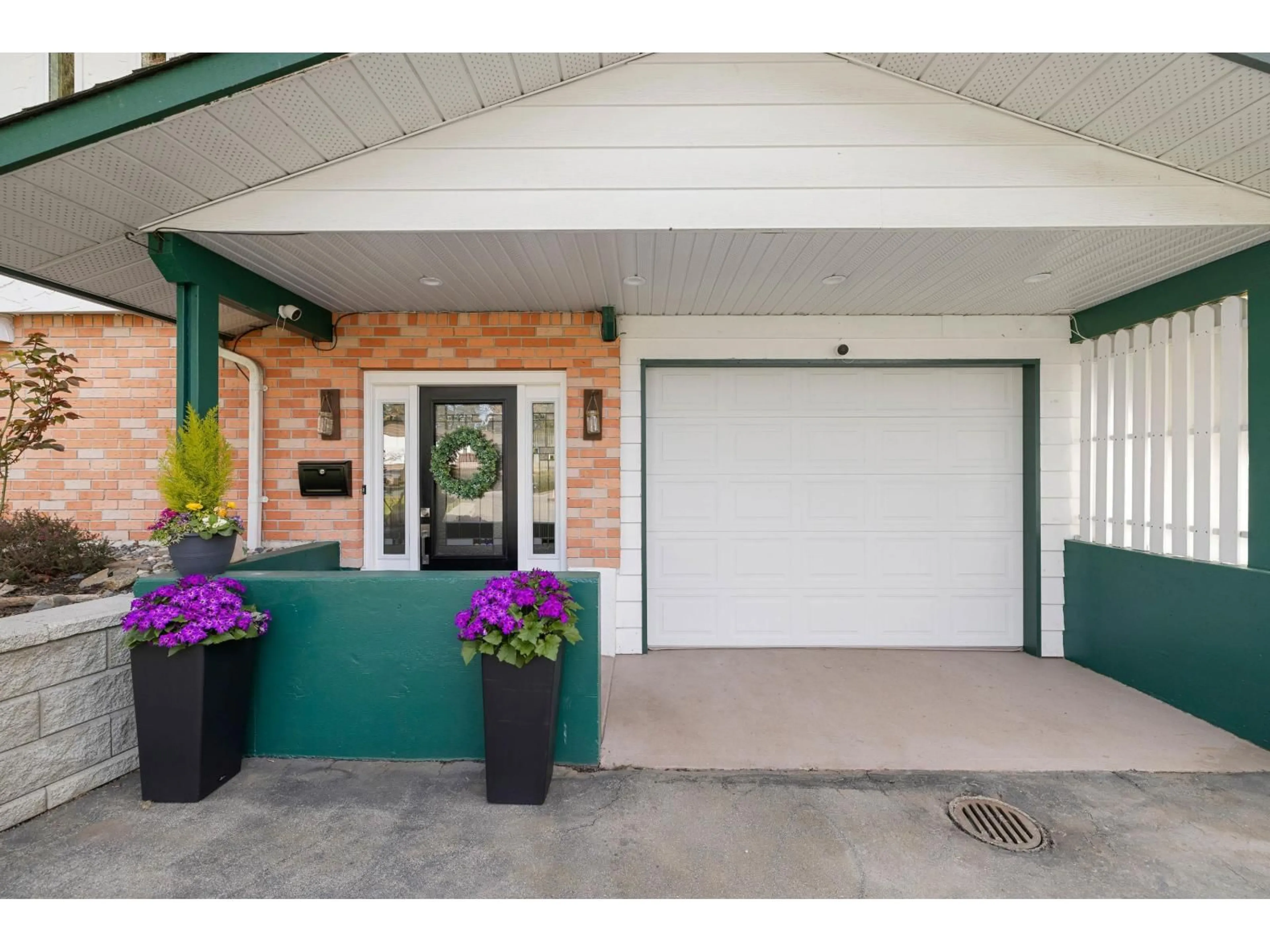 Unknown for 11762 80A AVENUE, Delta British Columbia V4C7T9