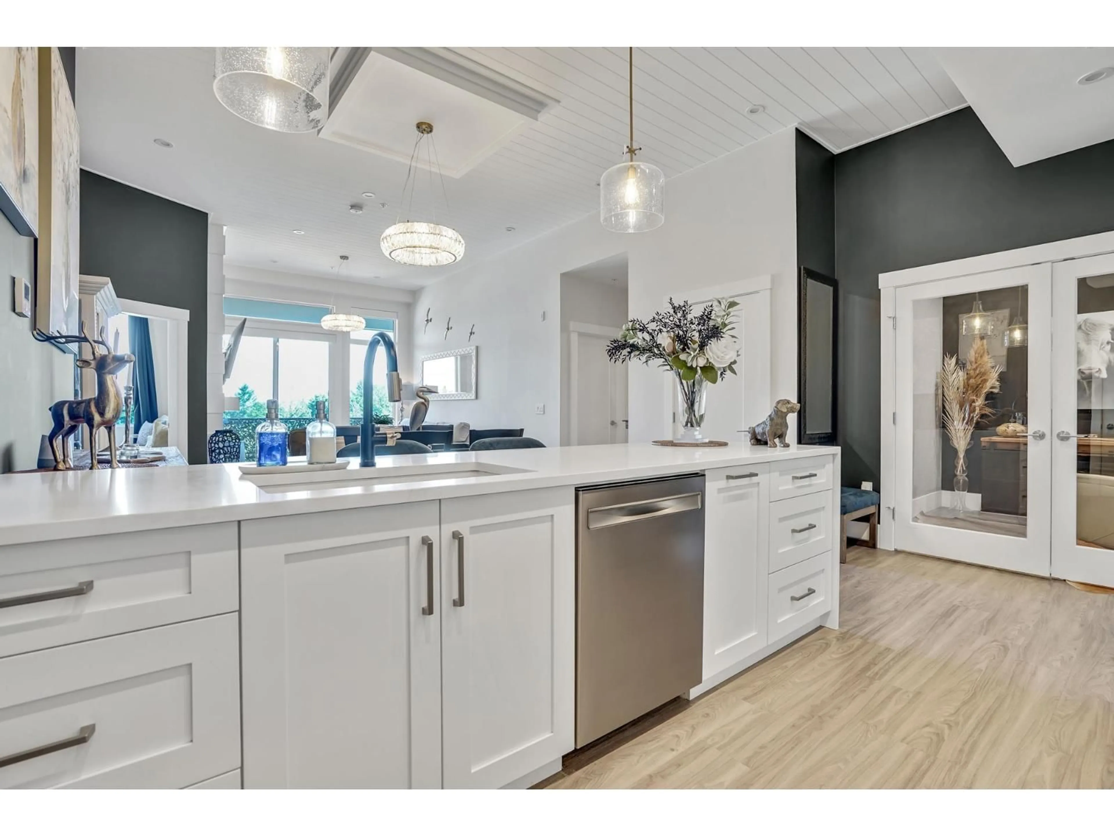 Contemporary kitchen, unknown for 507 - 45745 WATSON ROAD, Chilliwack British Columbia V2R6K3