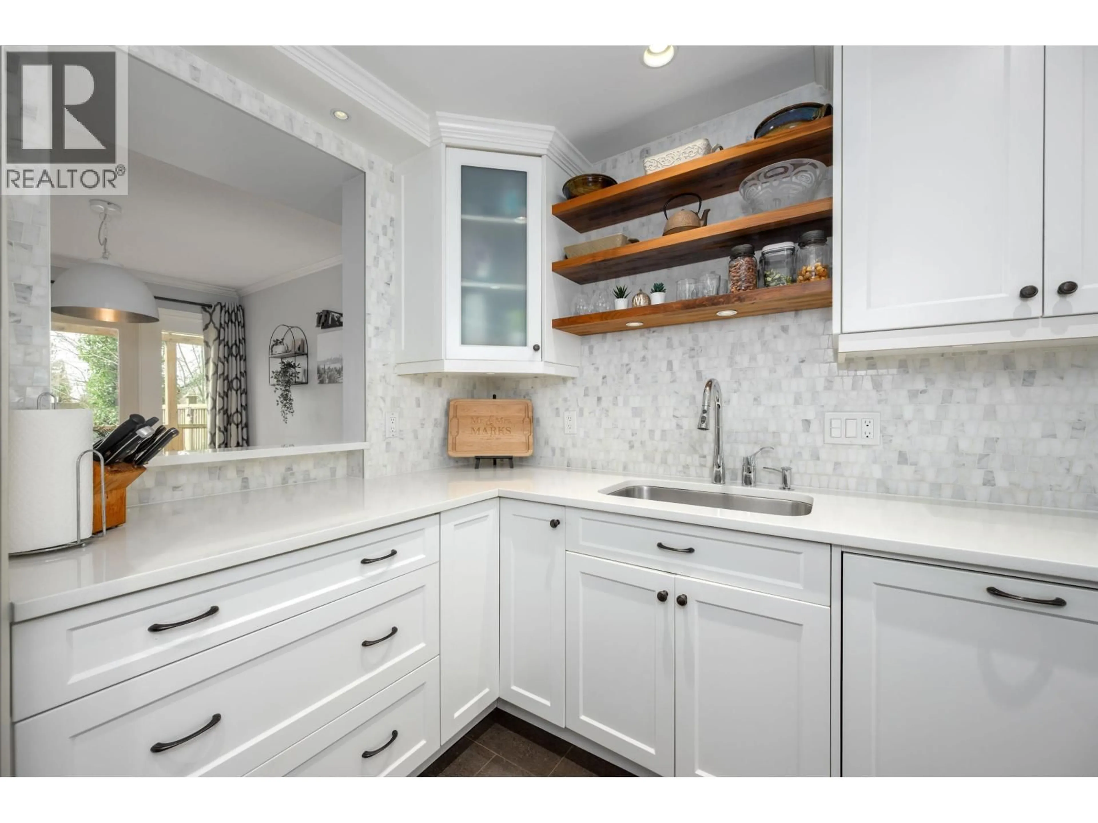 Contemporary kitchen, ceramic/tile floor for 10 - 2590 AUSTIN AVENUE, Coquitlam British Columbia V3K5X4