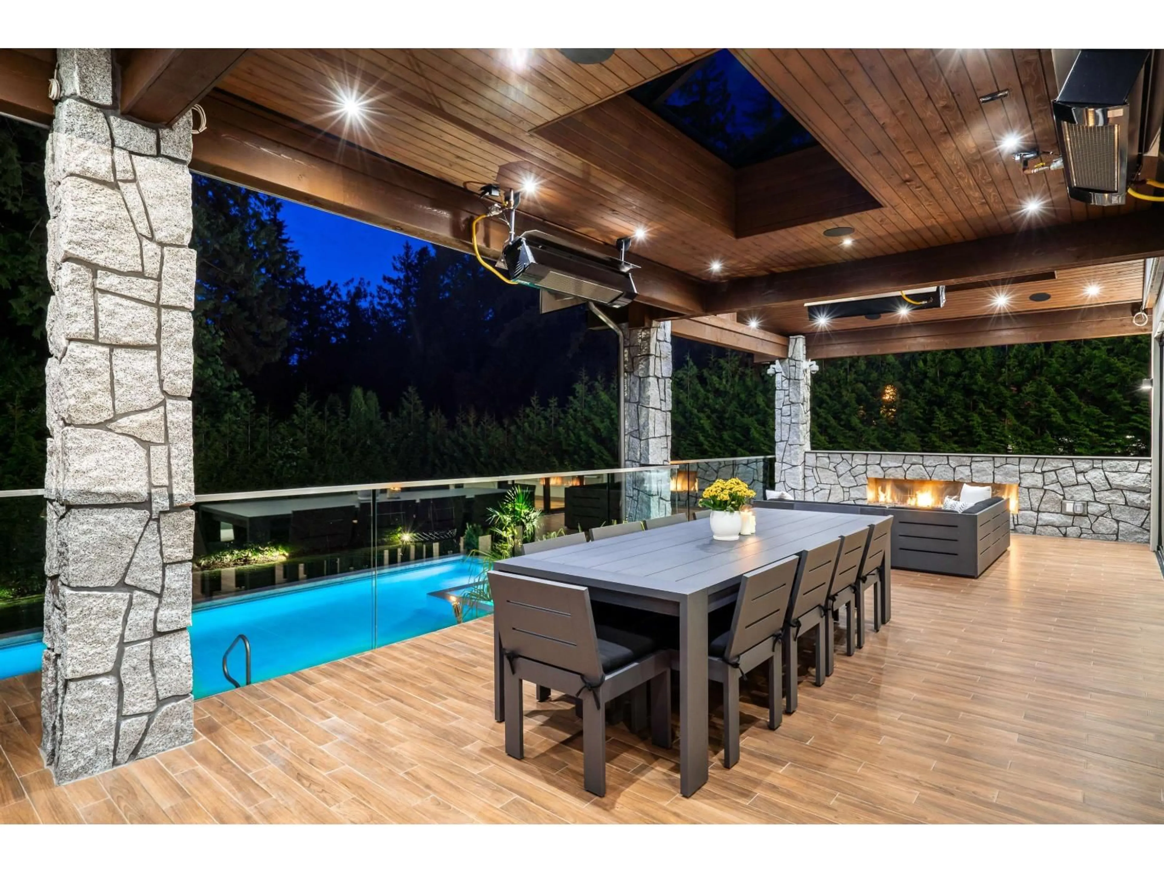 Patio, mountain view for 14073 34A AVENUE, Surrey British Columbia V4P0A8