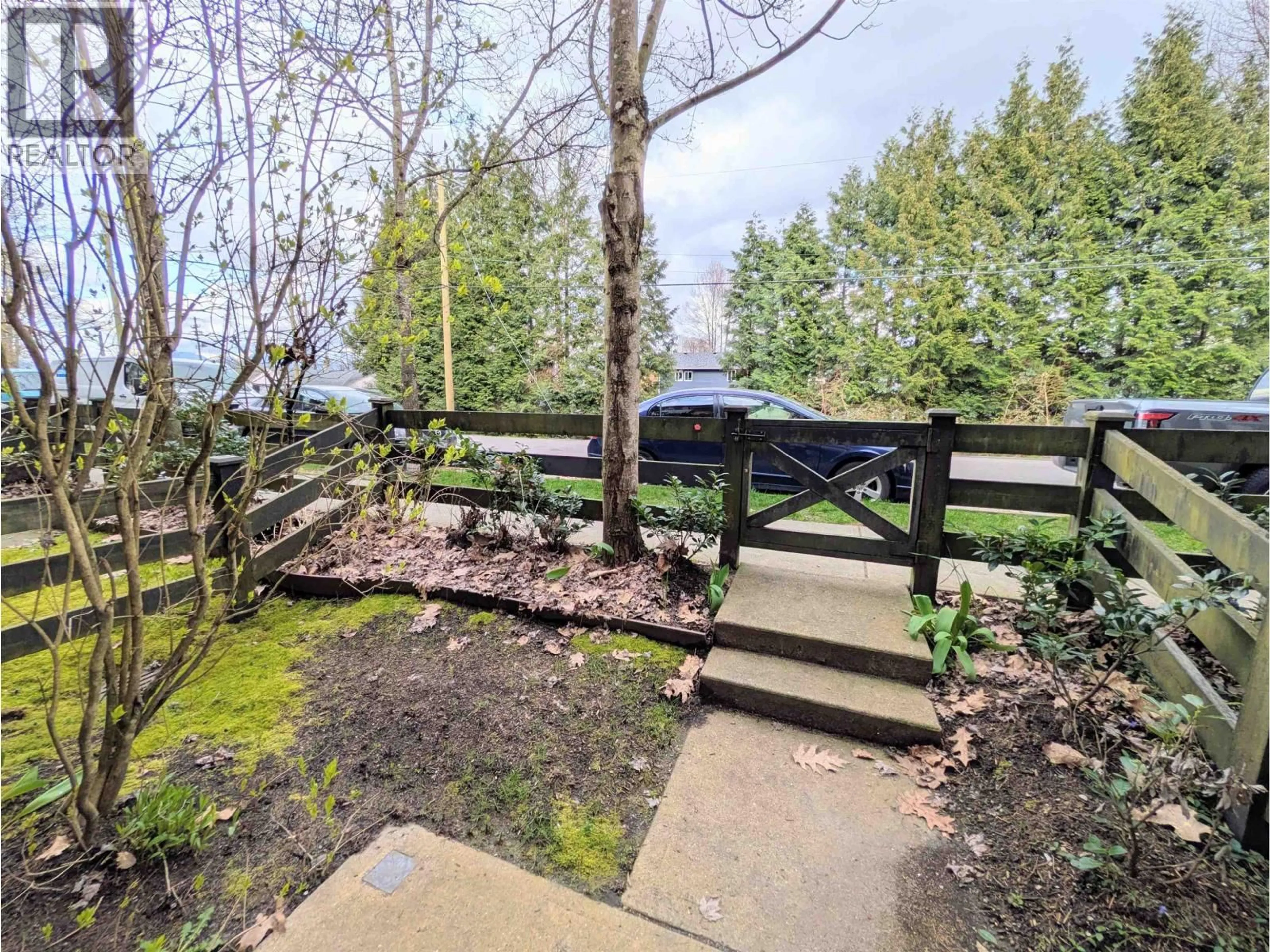 A pic from outside/outdoor area/front of a property/back of a property/a pic from drone, unknown for 58 - 19572 FRASER WAY, Pitt Meadows British Columbia V3Y0A9