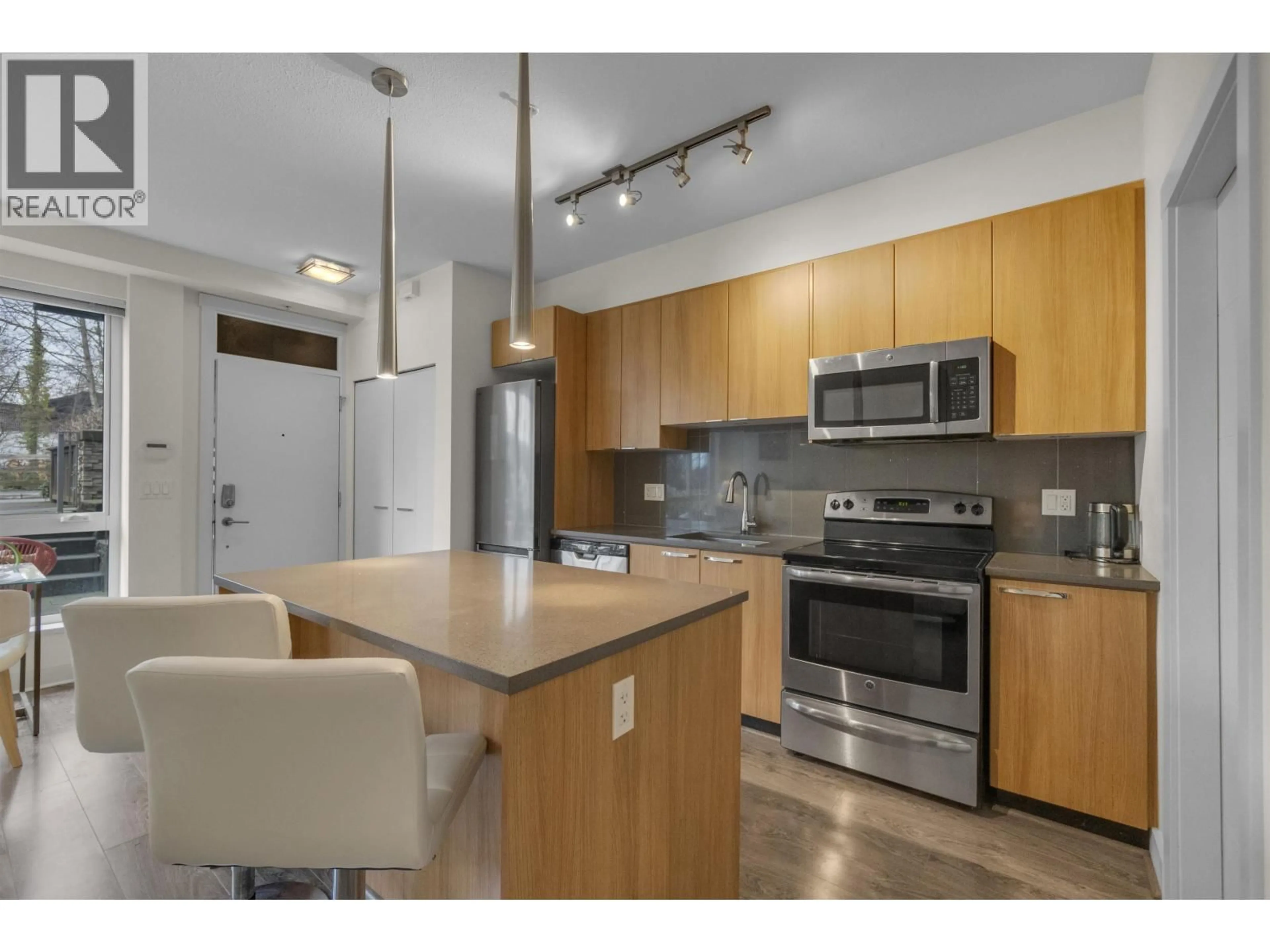 Unknown for 103 - 735 15TH STREET, North Vancouver British Columbia V7M0B8