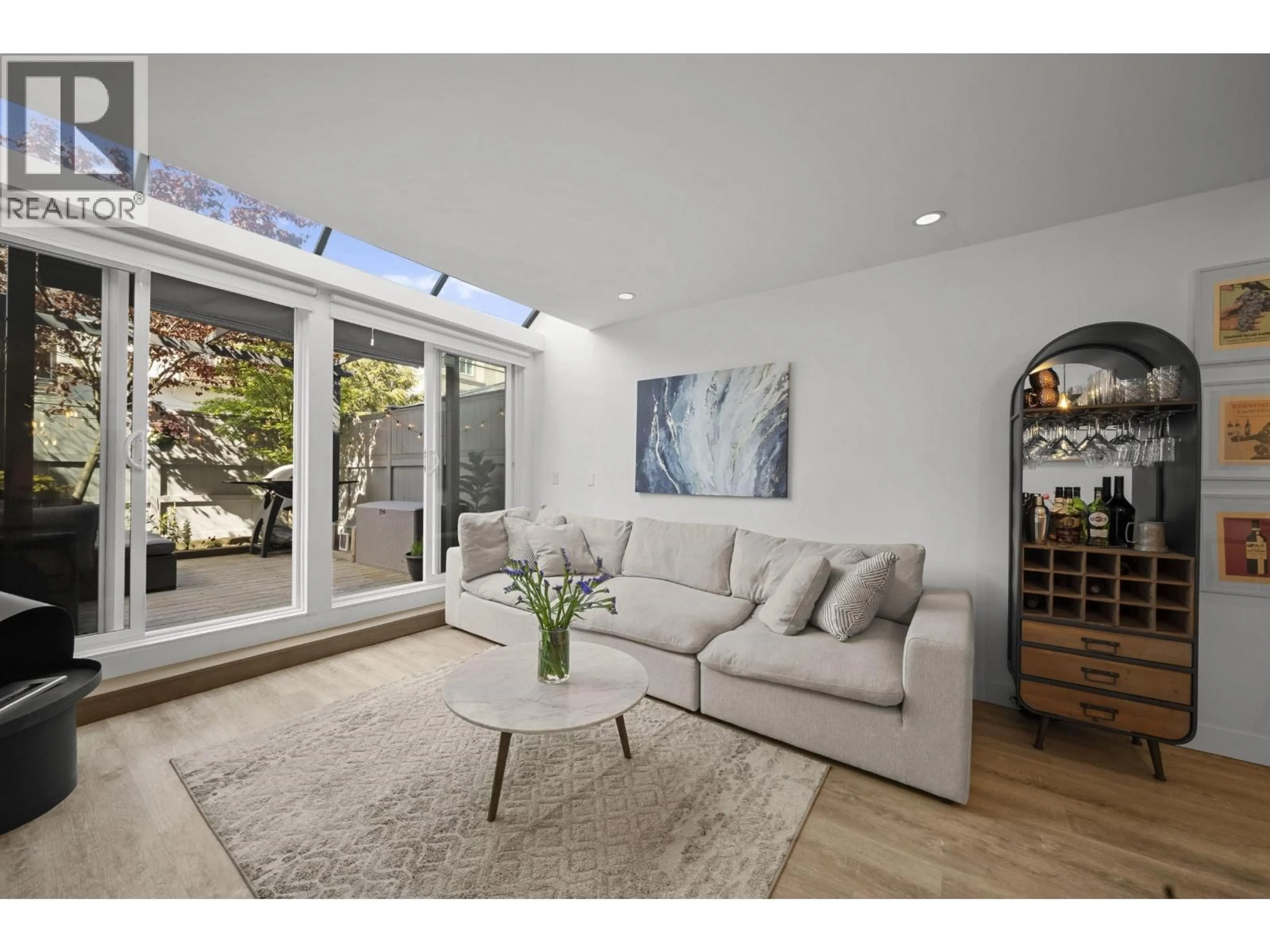 Living room with furniture, unknown for 109 - 2125 YORK AVENUE, Vancouver British Columbia V6K1C4