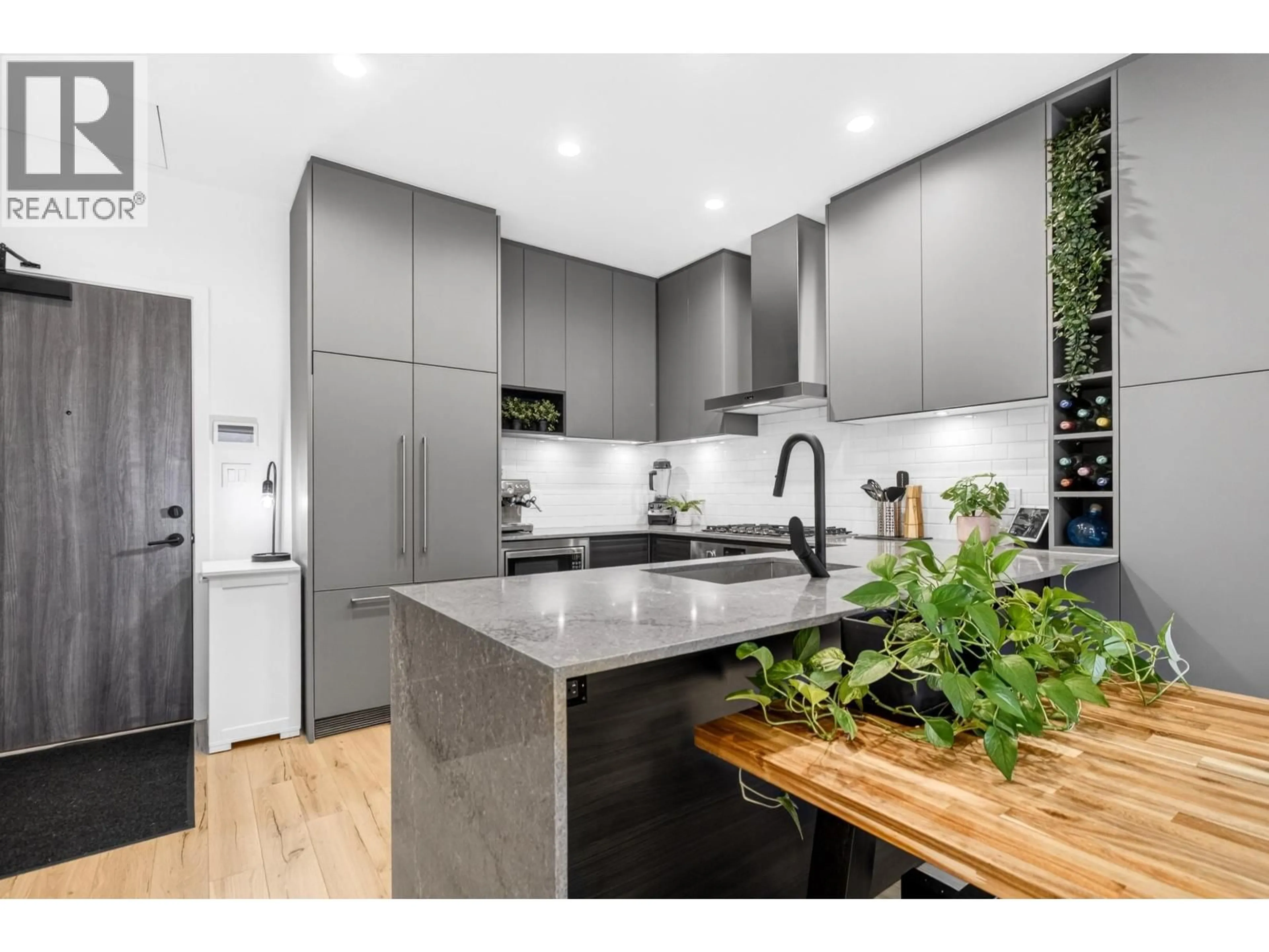 Open concept kitchen, unknown for 610 - 55 KLAHANIE DRIVE, Port Moody British Columbia V3H0M9