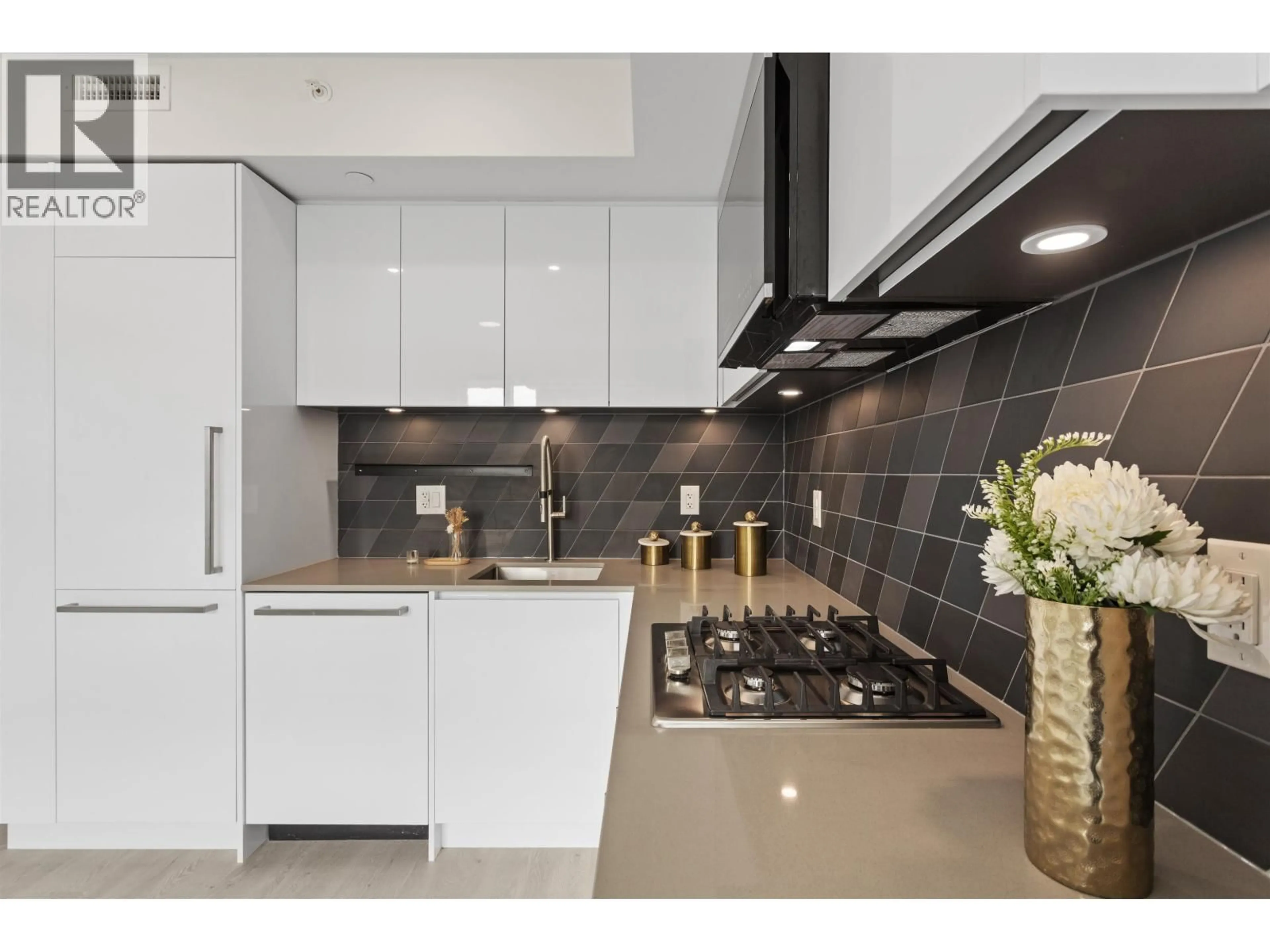 Contemporary kitchen, ceramic/tile floor for 306 - 3264 VANNESS AVENUE, Vancouver British Columbia V5R0L5