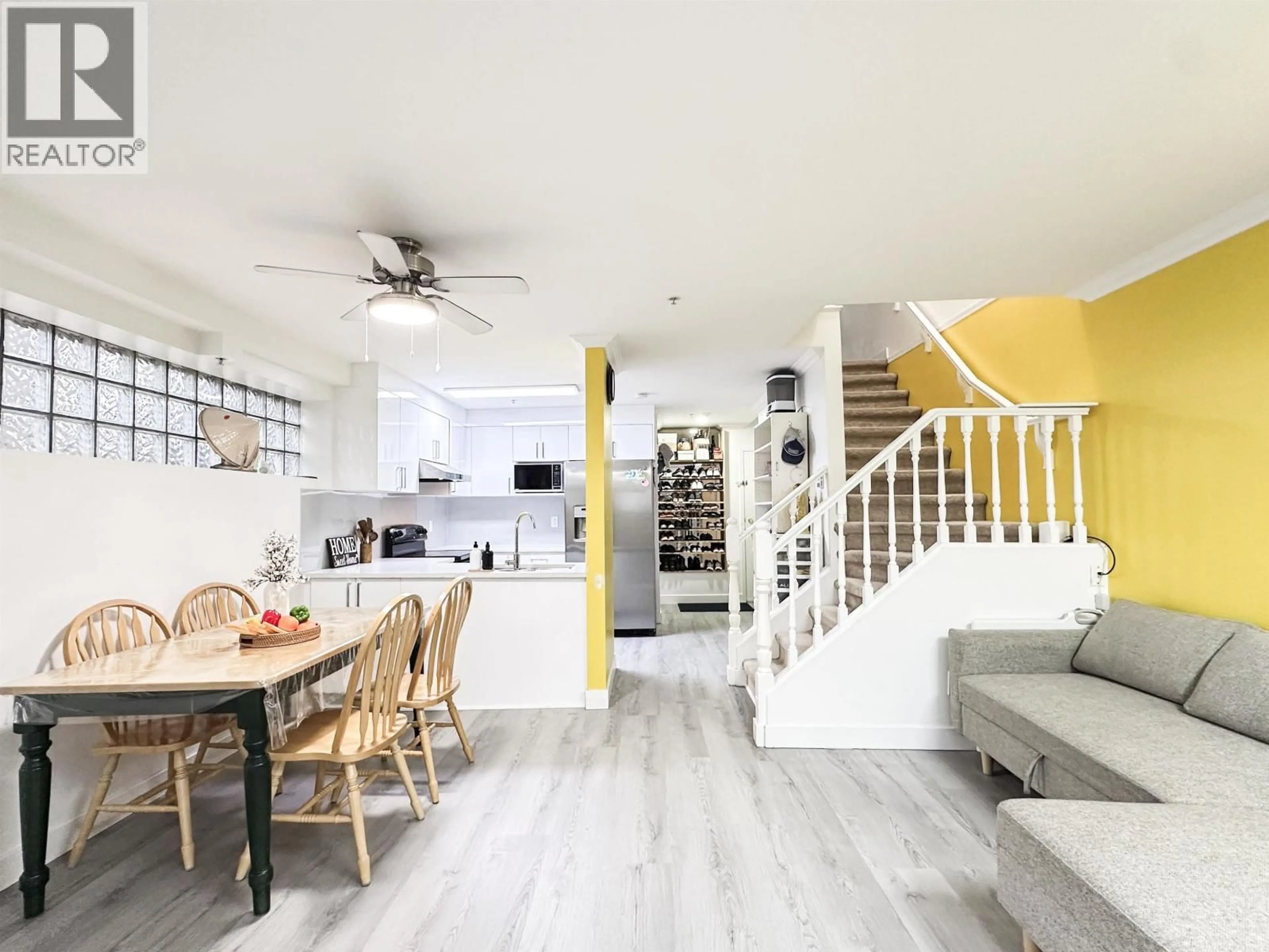 Open concept kitchen, unknown for 211 - 22356 MCINTOSH AVENUE, Maple Ridge British Columbia V2X3C1