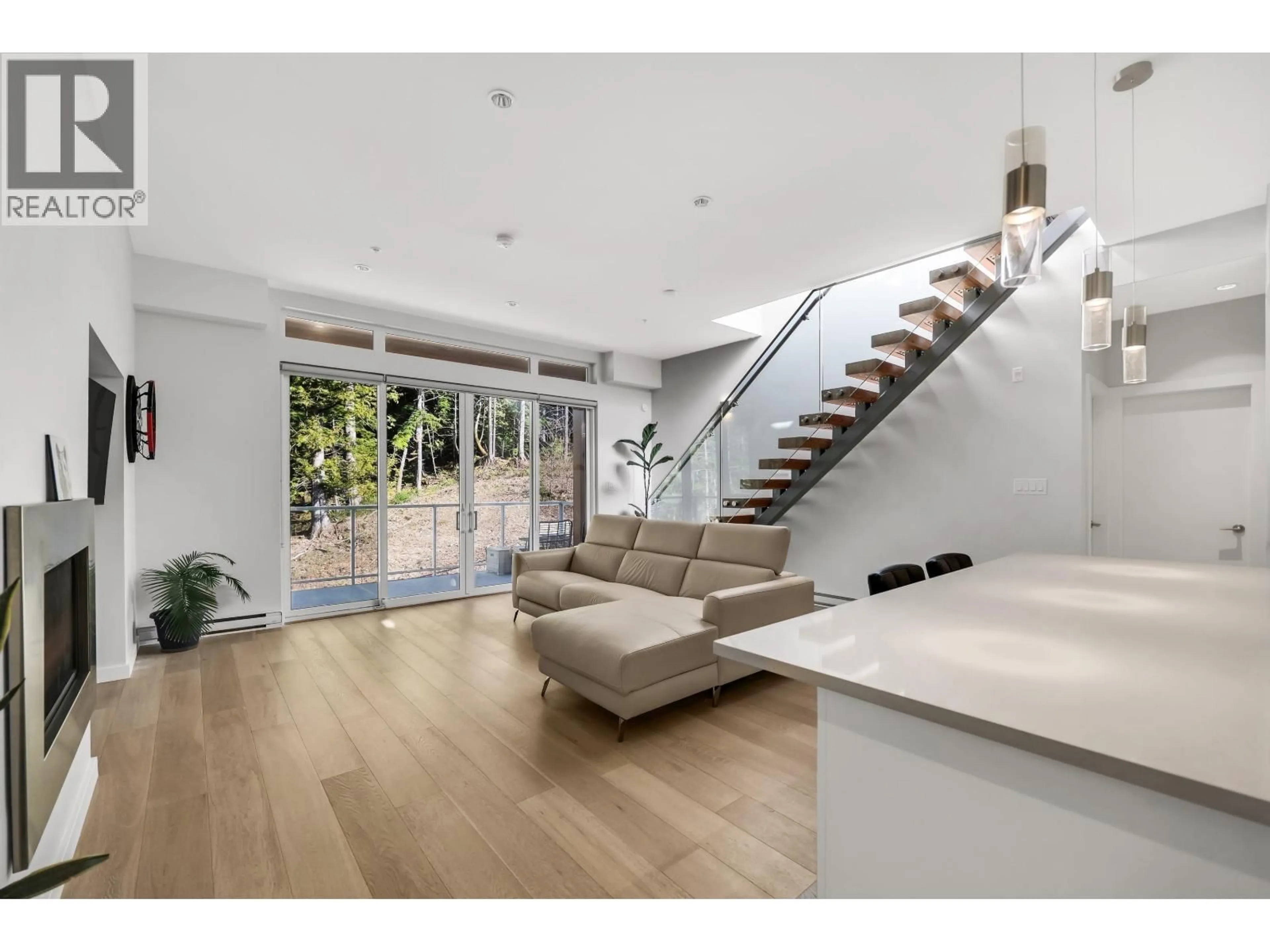 Unknown for 313 - 41328 SKYRIDGE PLACE, Squamish British Columbia V8B1A4